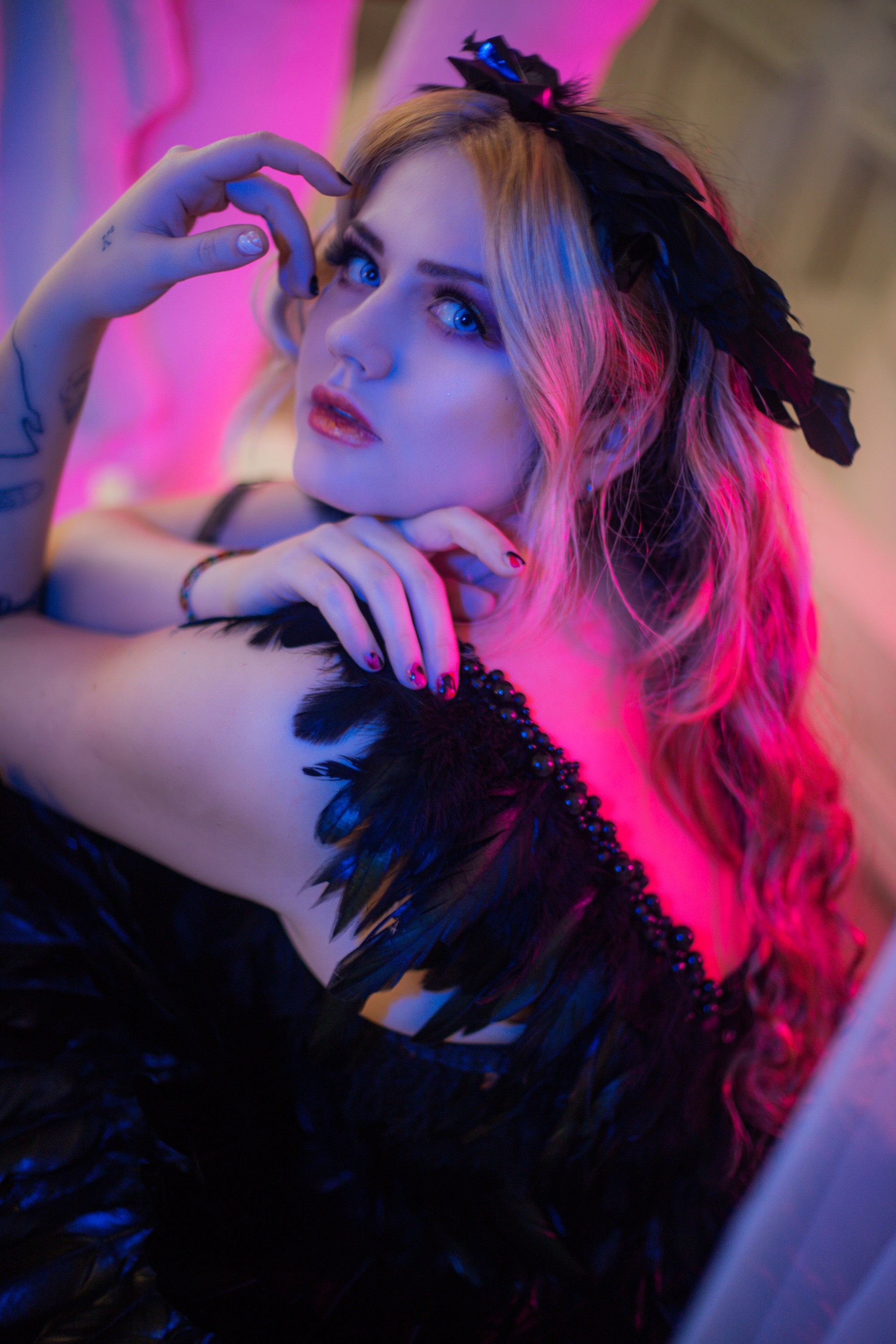 TINA NEON. Polaroud love