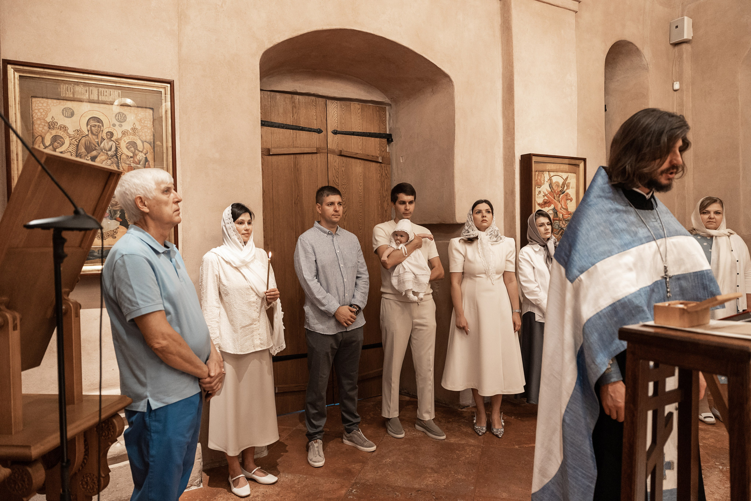 Крещение Агаты. Фотограф Крещение, Выписка москва