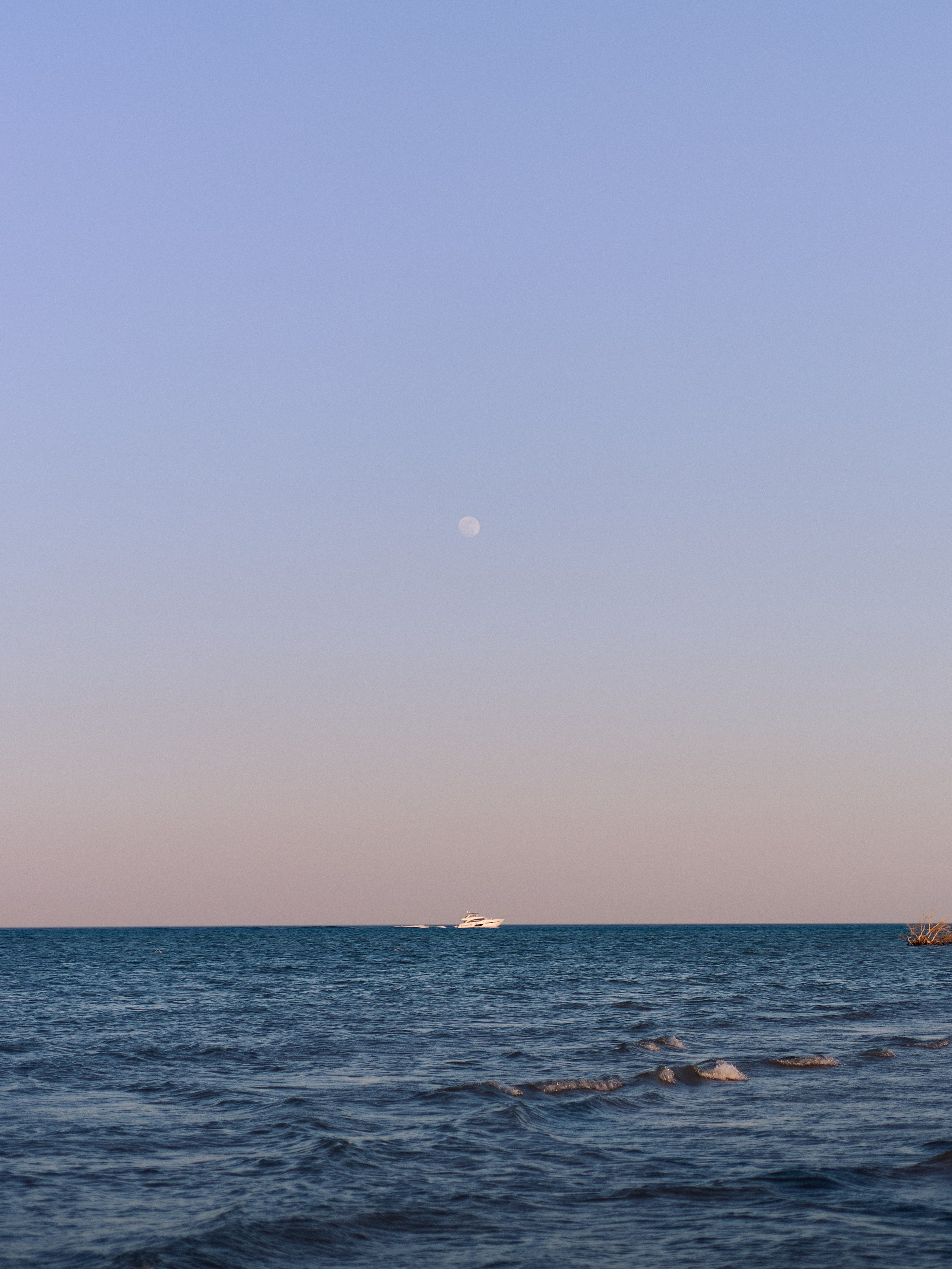 ¼. Jorgis Talè — photographer, kind person, teacher of arts and other mag