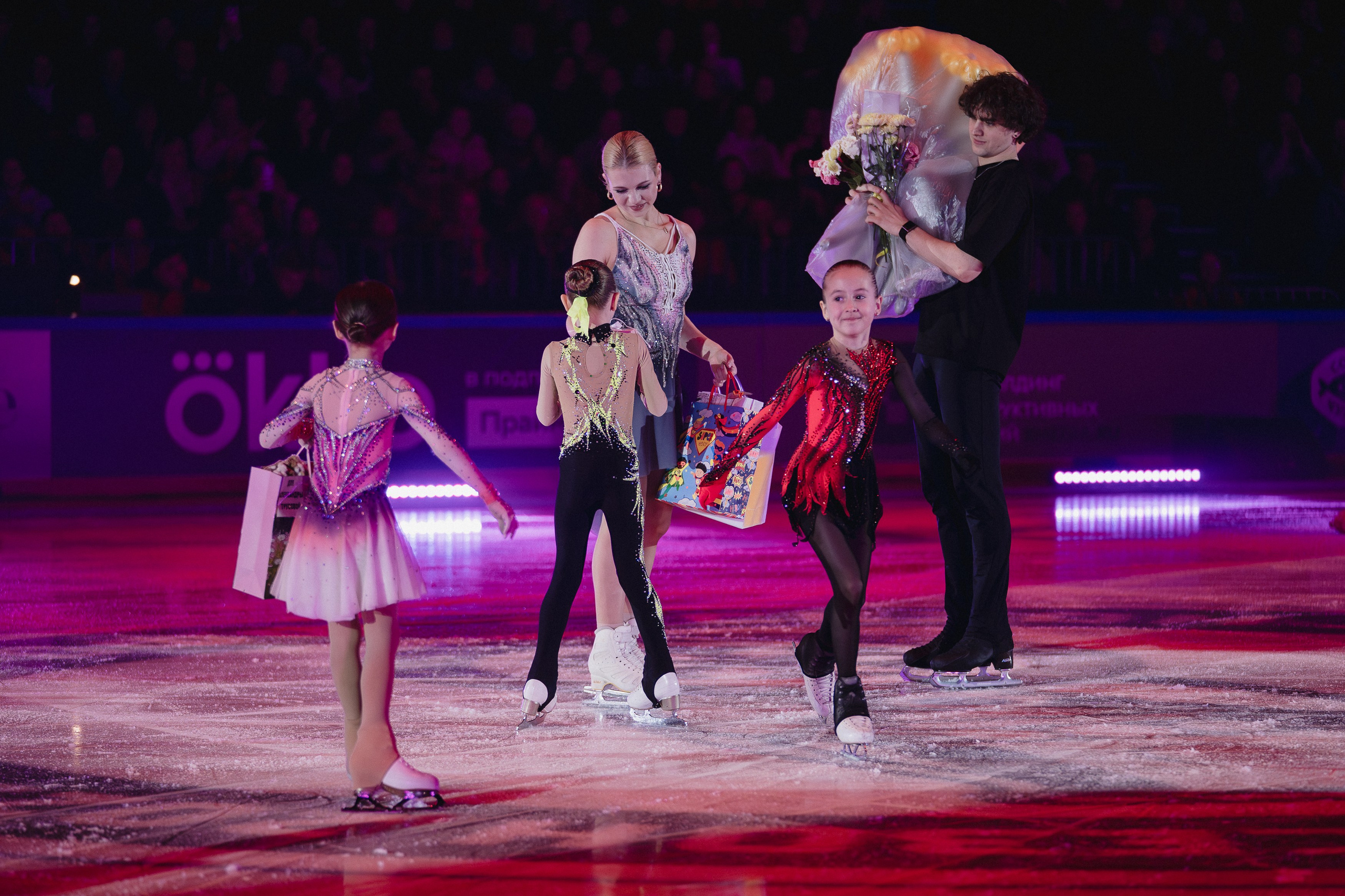 Шоу Этери Тутберидзе в Новосибирске. Воробьева Ксения — Спортивный и танцевальный фотограф Новосибирск