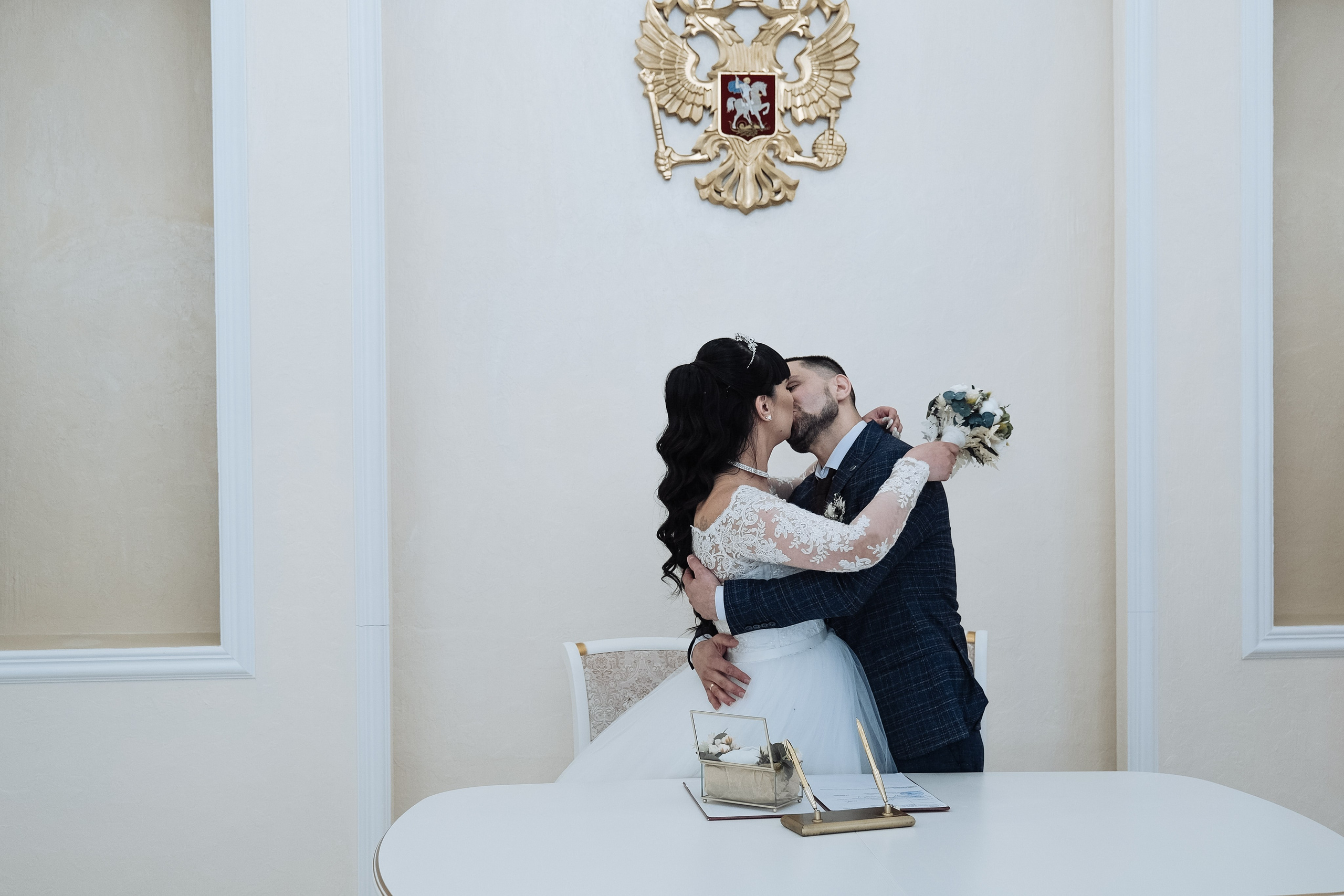 Сергей и Евгения_свадебная фотосессия в Версале. Свадебный фотограф в Челябинске Сырчикова Наталья