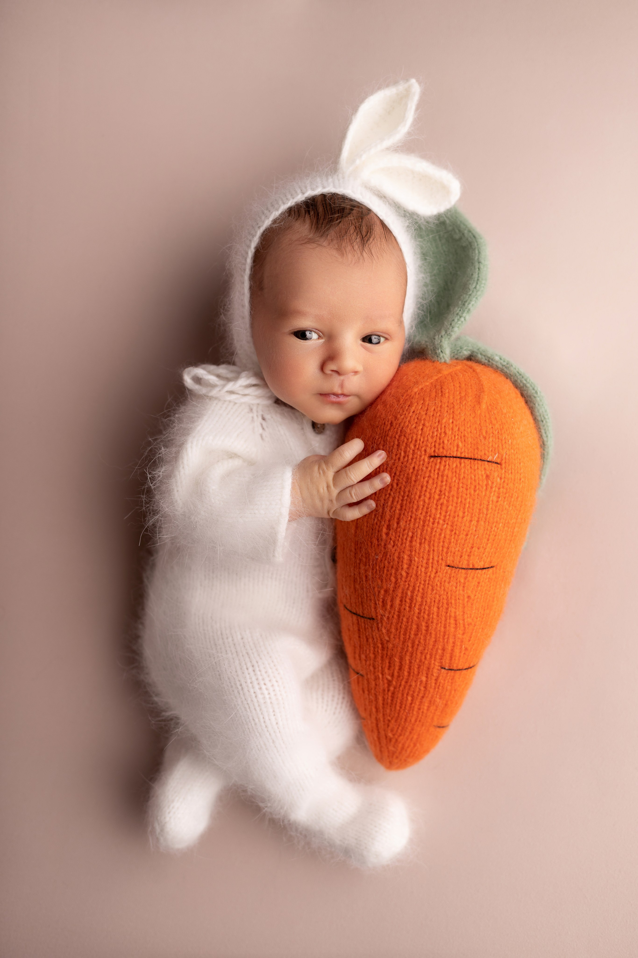 Классическая фотосессия малыша. Фотограф новорожденных малышей в Омске и Омской области Эльвира Камаева