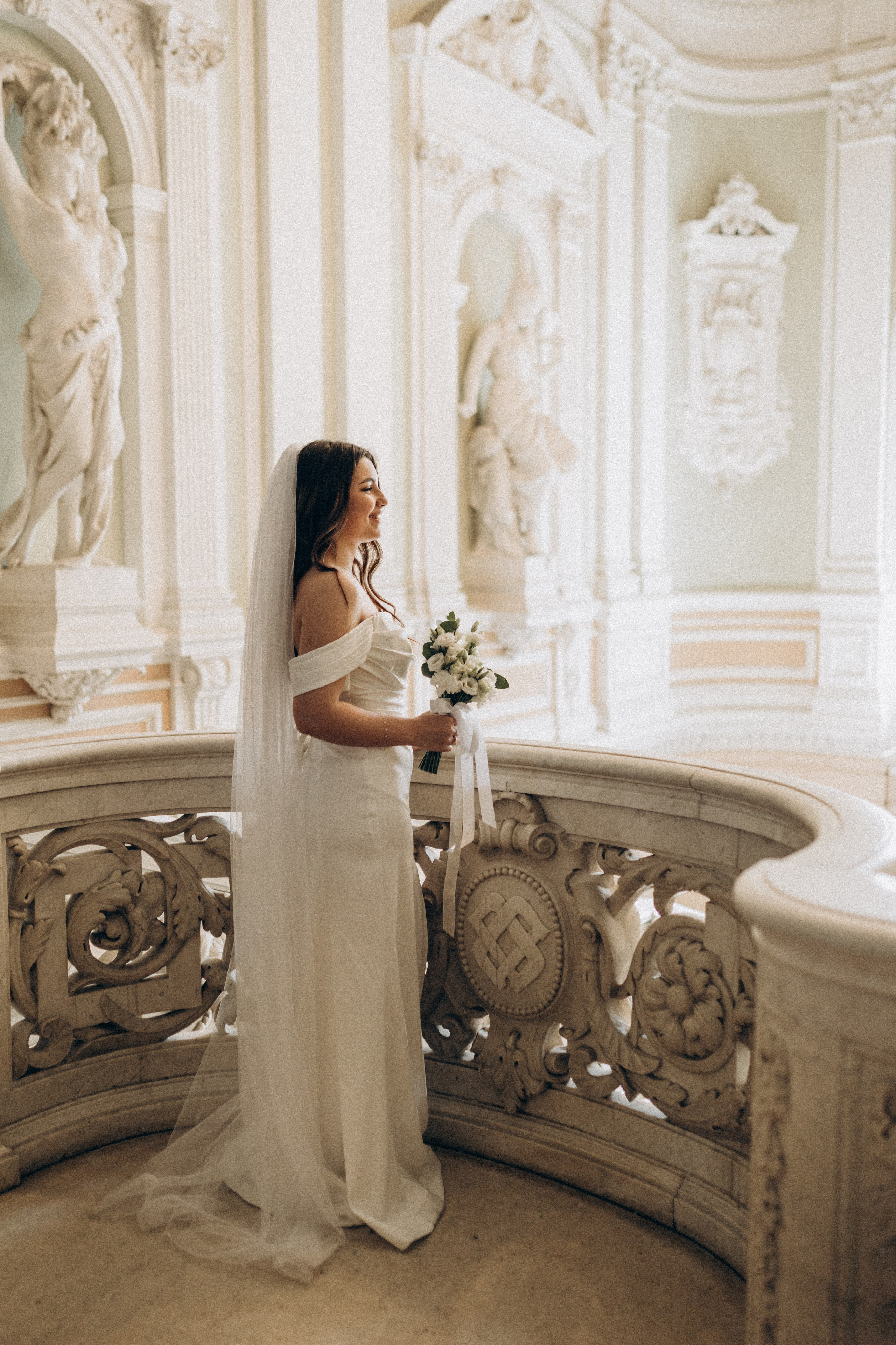 Артем и Регина | Дворец бракосочетания 1. Свадебный и love story фотограф в Санкт-Петербурге