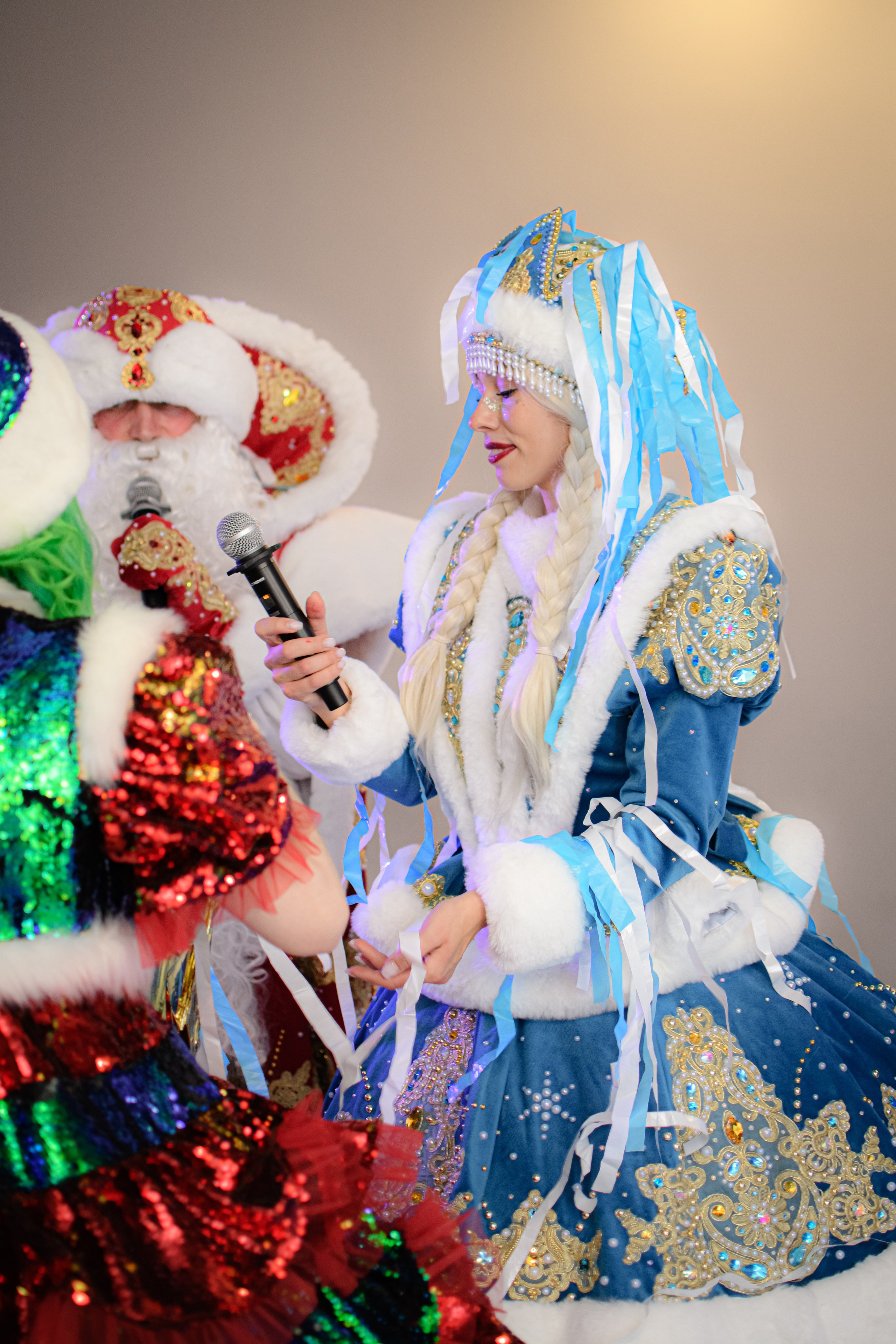 HAPPY NEW YEAR. Photokarish