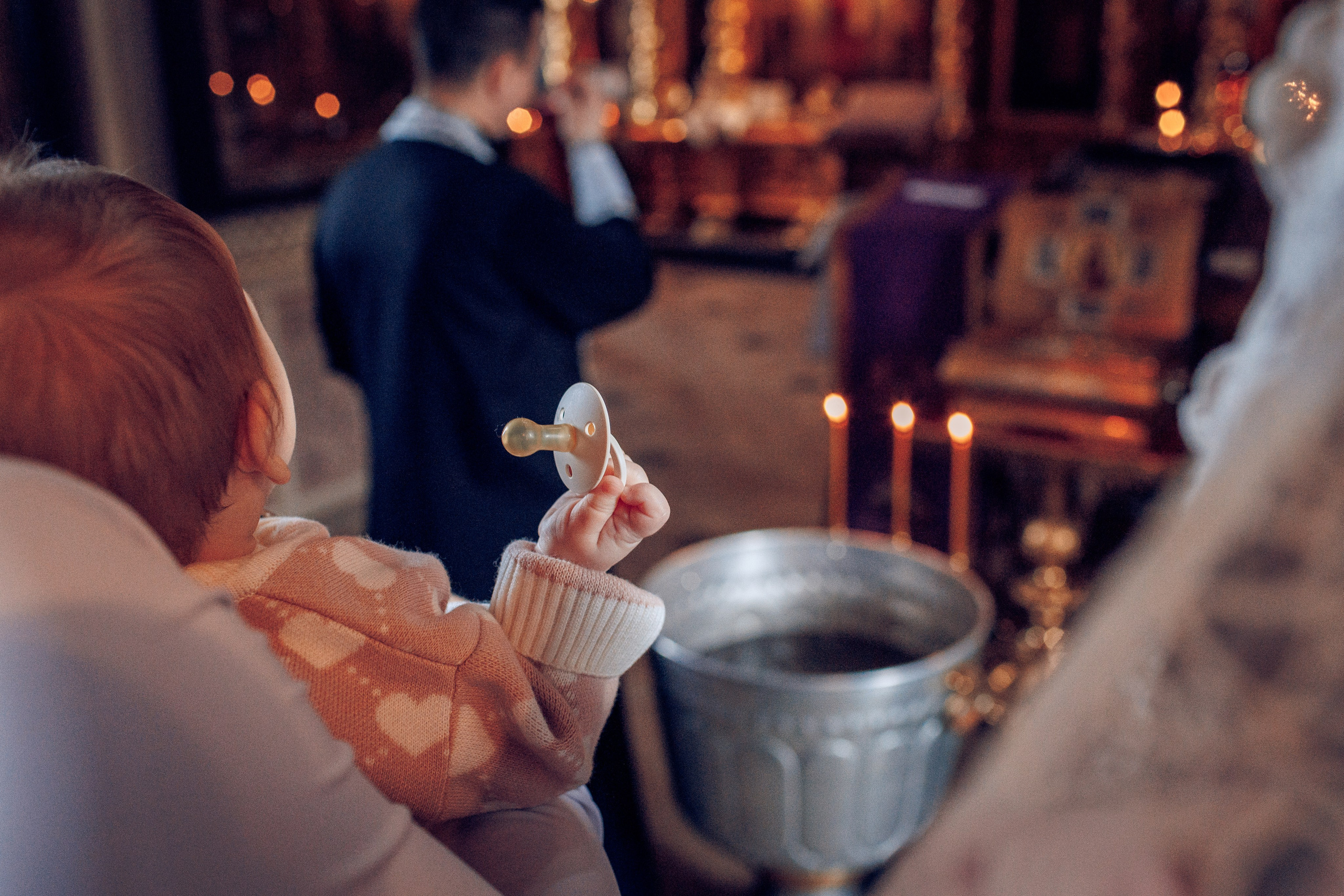 Крещение в Храме Святого Уара Мученика в Вешках. Профессиональный фотограф в Москве и Мо Мария Шантарёва