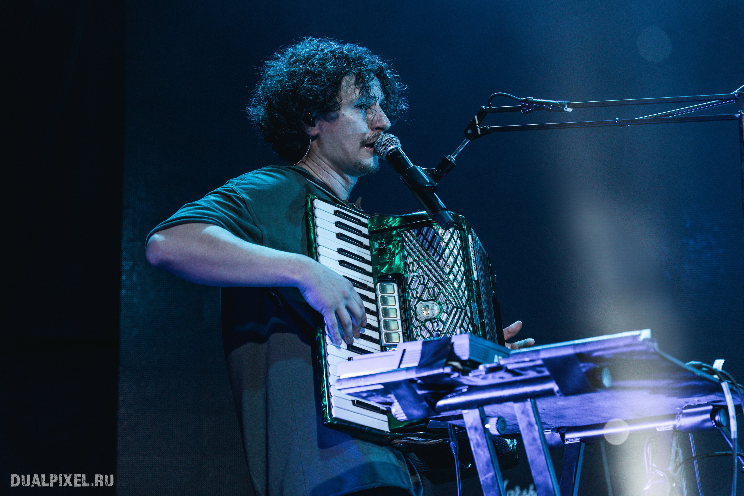 DenDerty концерт в Москве 30.03.2025. Магия музыки в кадре: Концертная Фотография