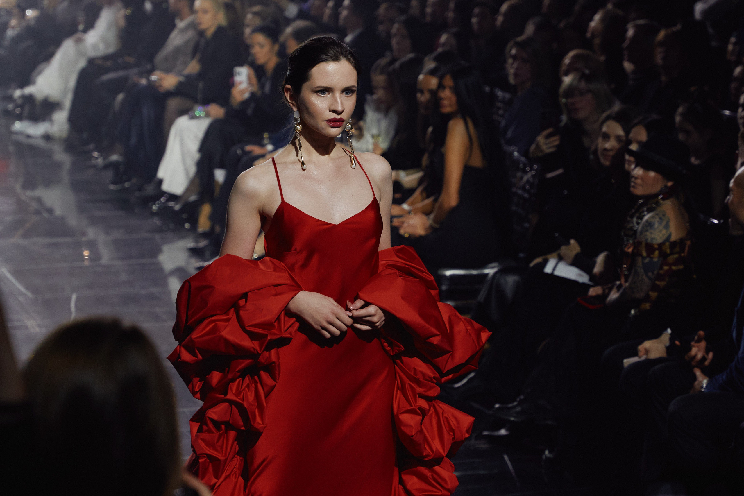 Показ KAMERGER | ODETTA. Свадебный фотограф и видеограф из Санкт-Петербурга Агарков Никита