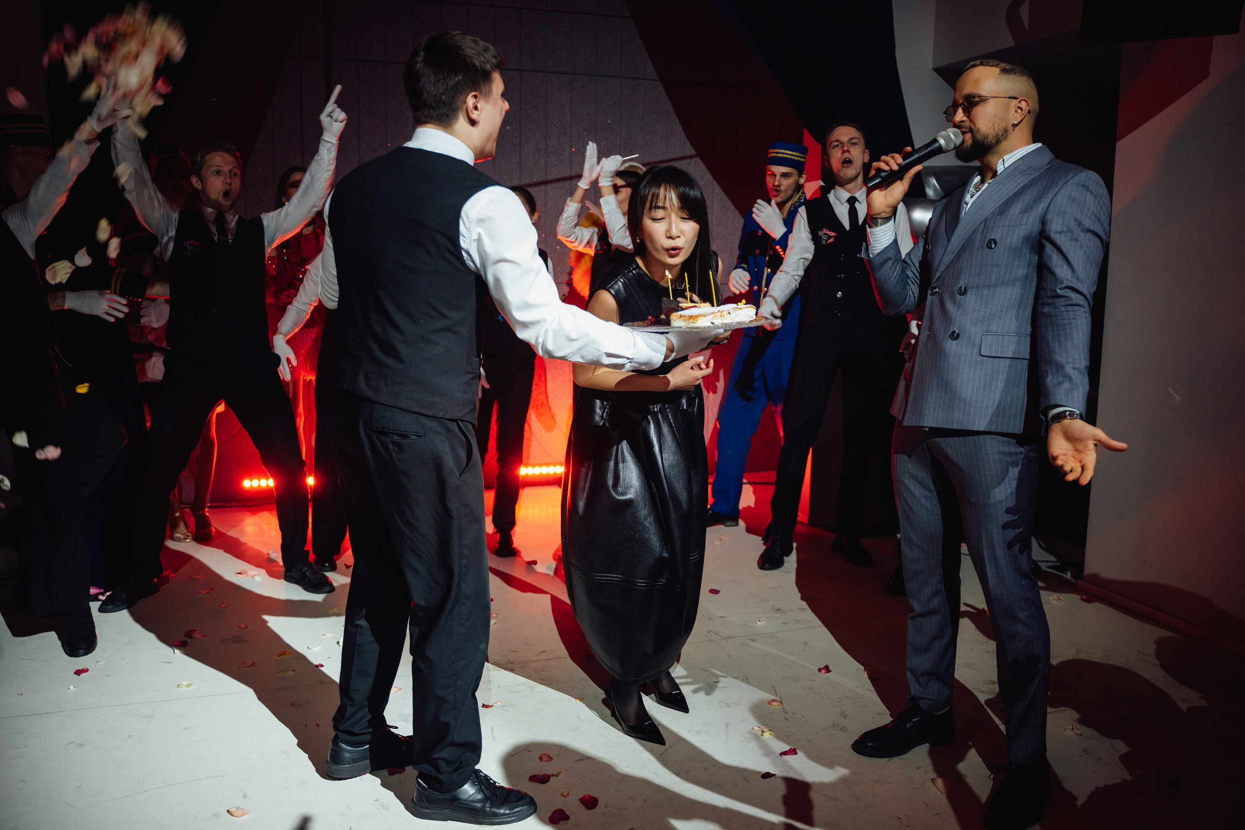 12 апреля (пятница). BENUAR Restaurant