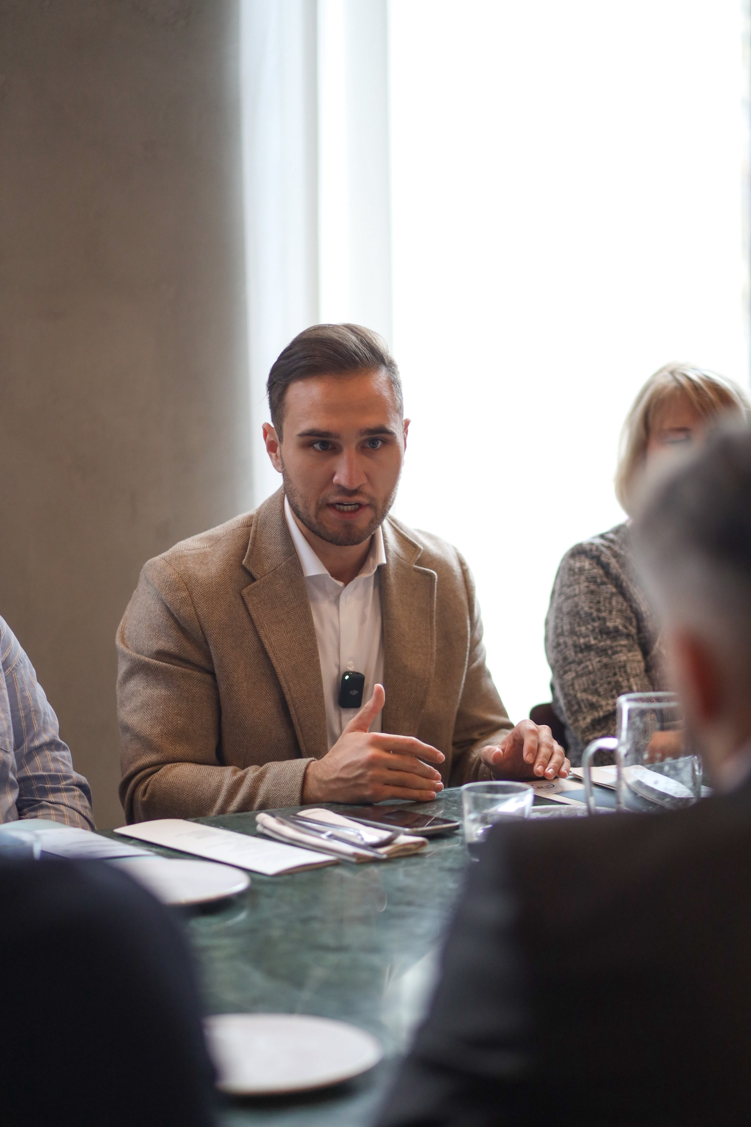 Лабецкий НЕДВИЖЕМОСТЬ. Ужин. Главная