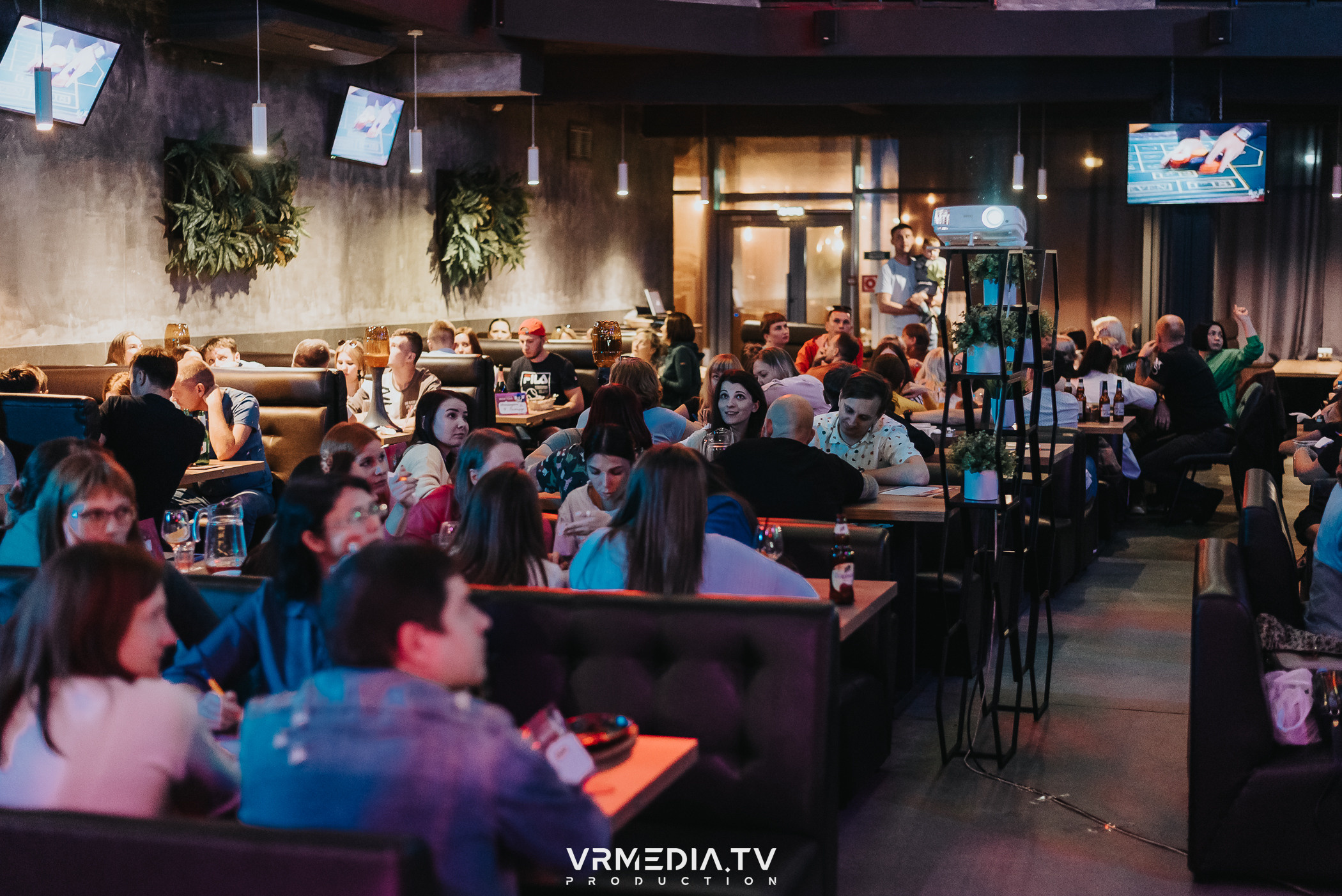 WoW QuiZ в баре «Друзья»