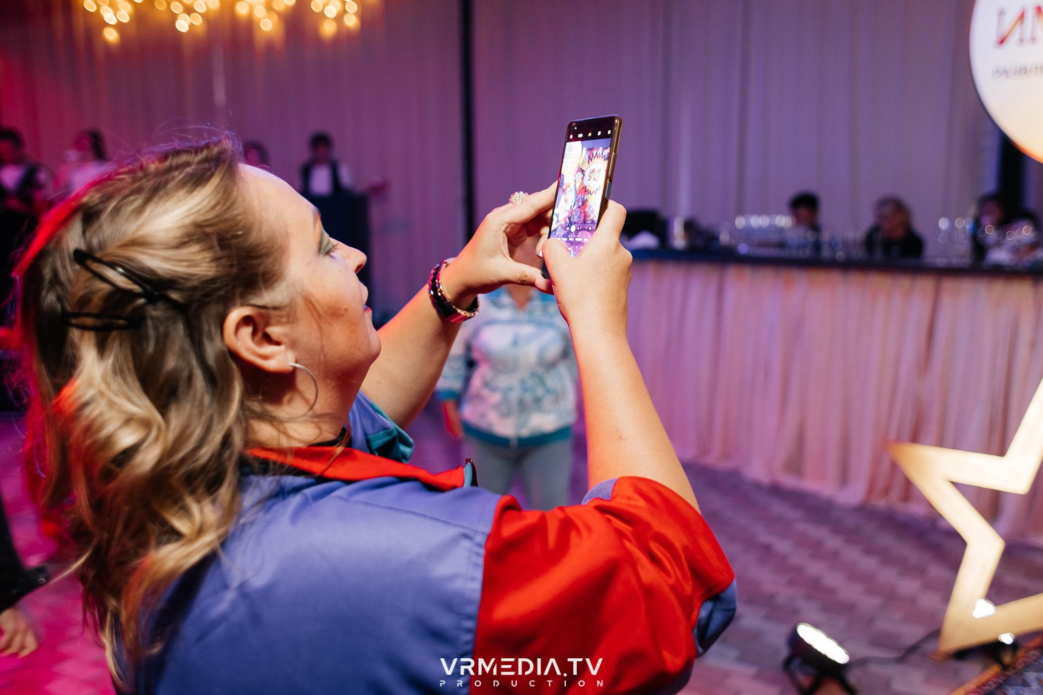 Дискотека 90-х в ресторане «Империя»