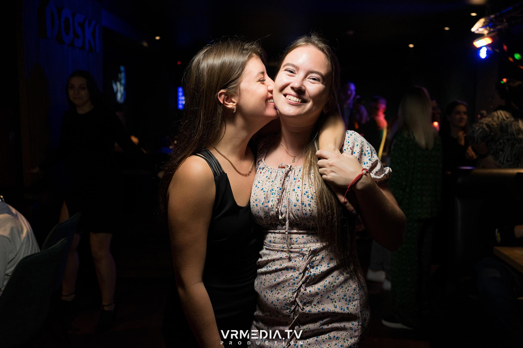 Выходные в баре «DOSKI»