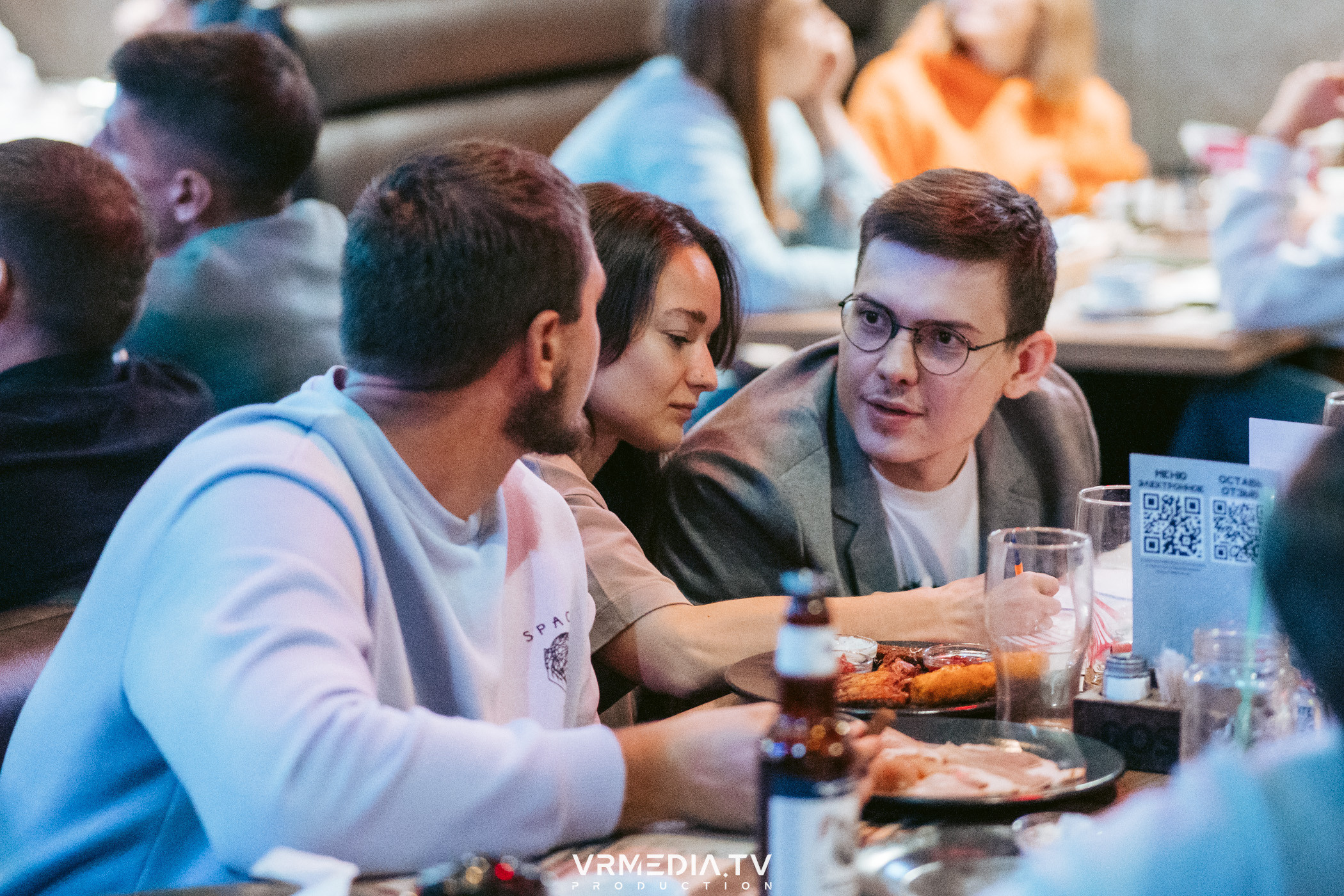 WoW QuiZ в баре «Друзья»