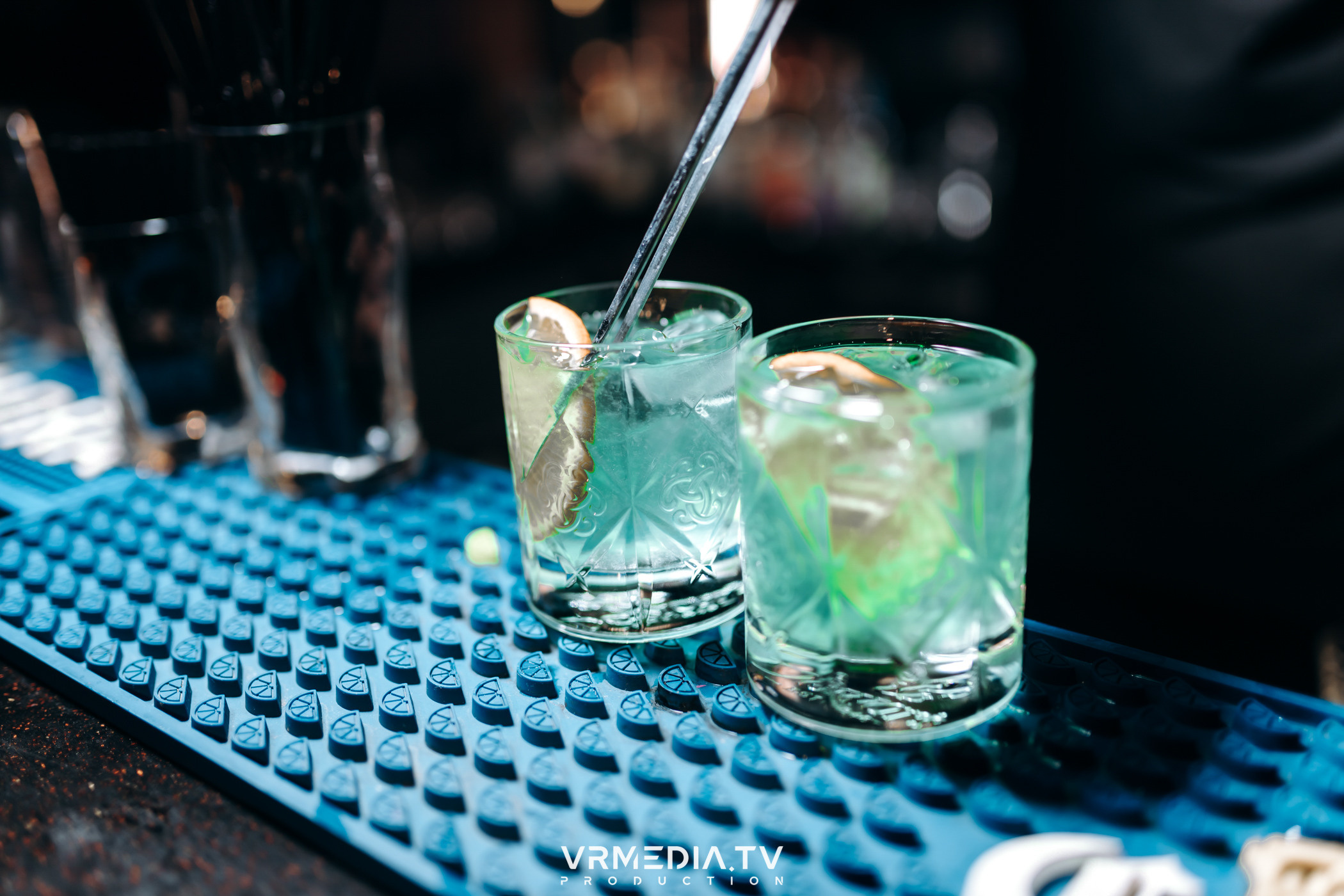 YOU ARE BEAUTIFUL в караоке-баре «Volna»