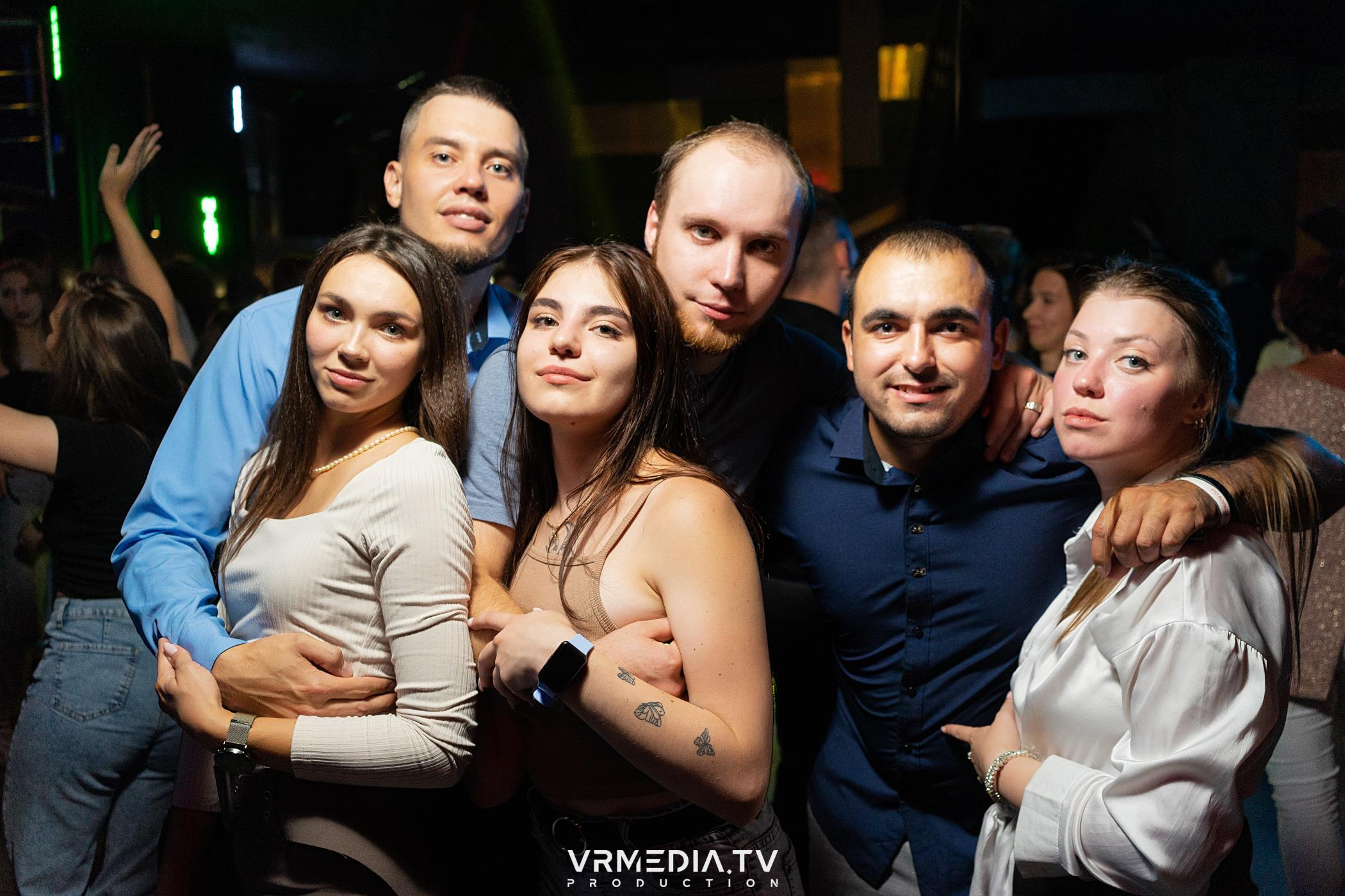 Выходные в баре «DOSKI»