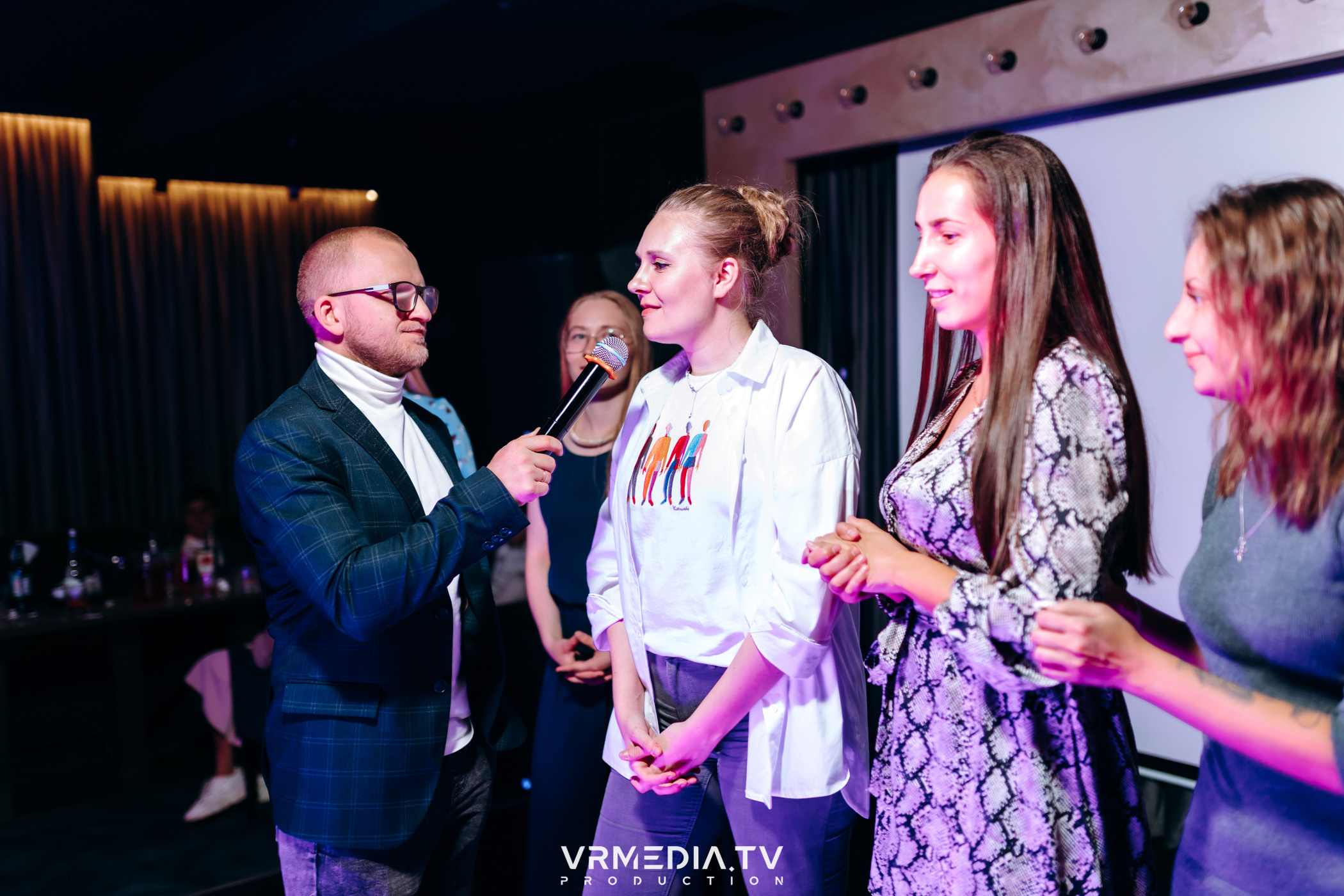 YOU ARE BEAUTIFUL в караоке-баре «Volna»