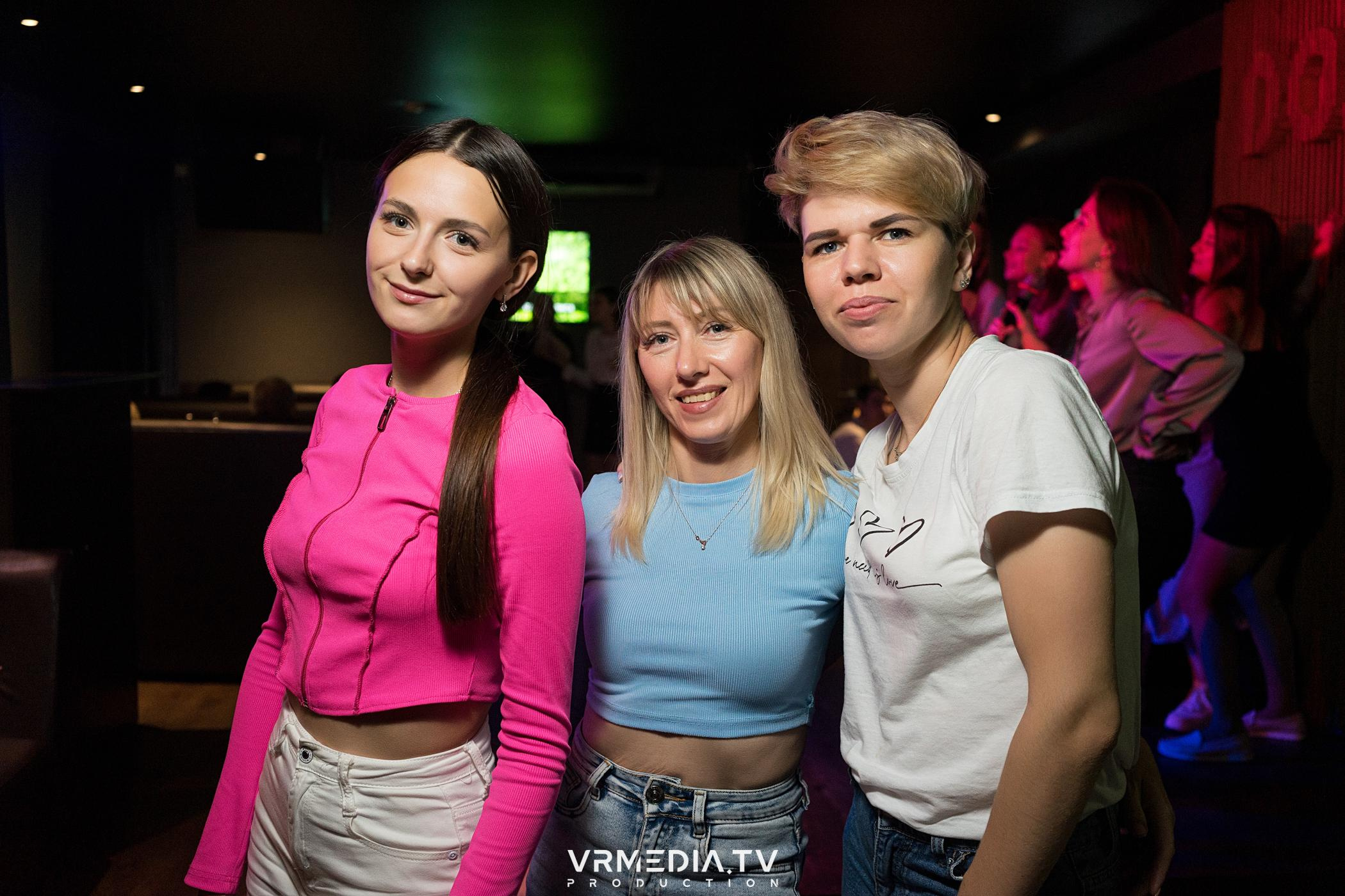 Выходные в баре «DOSKI»