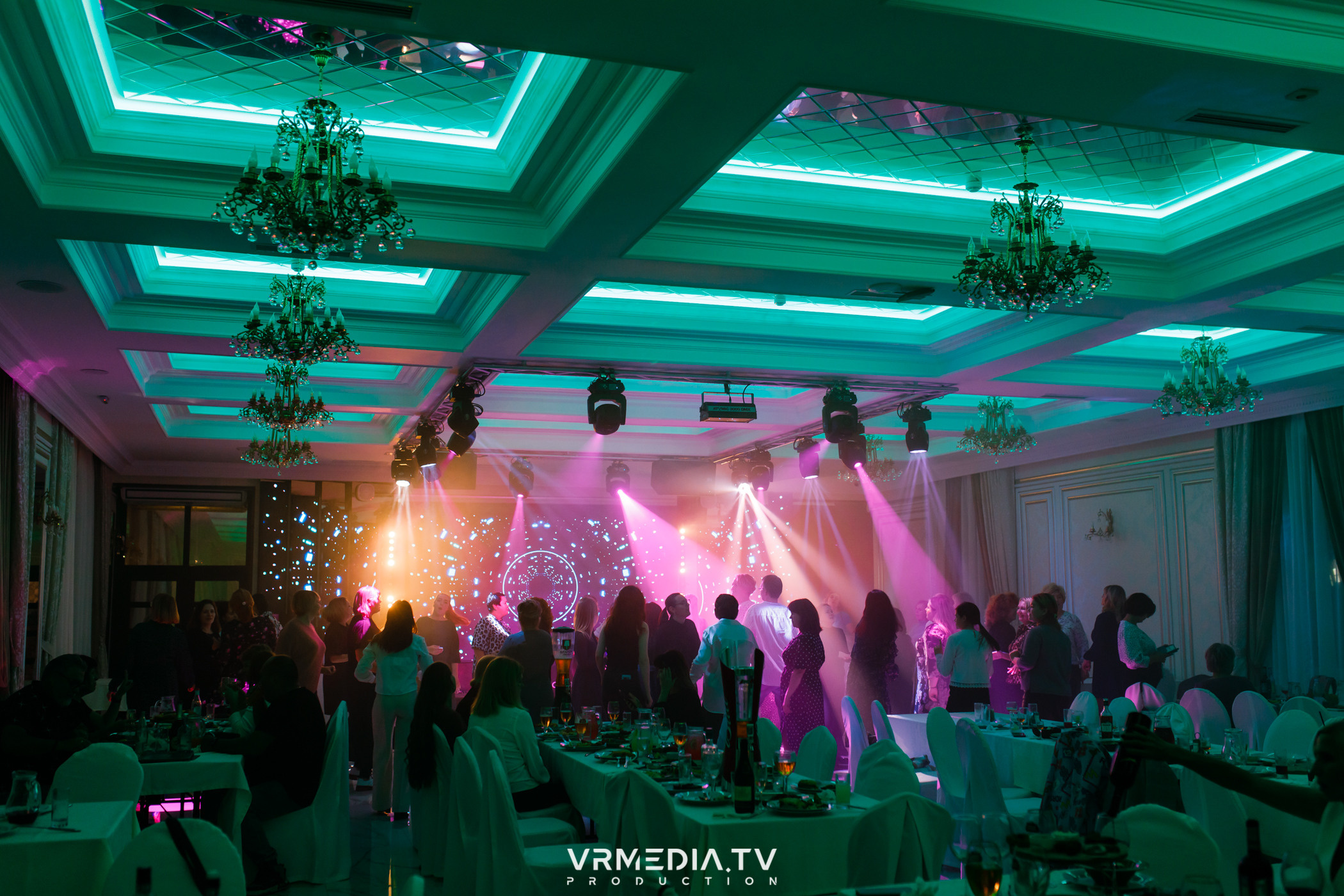 Выходные в ресторане «Лазурный берег»