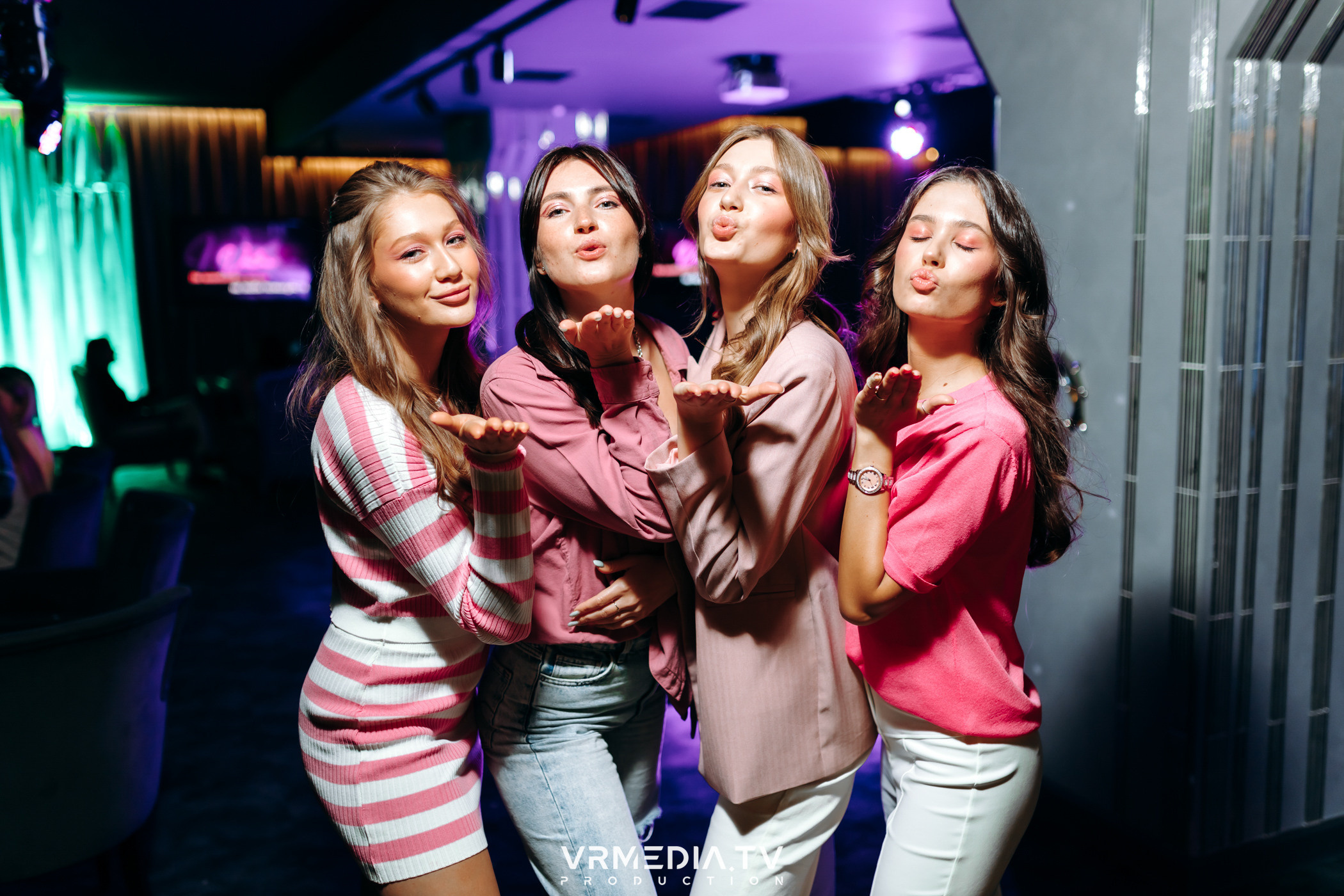«Barbie party» в караоке-баре «Volna»