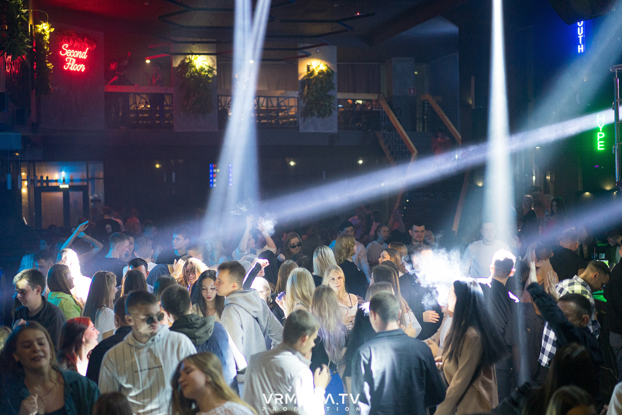 Выходные в баре «Друзья»