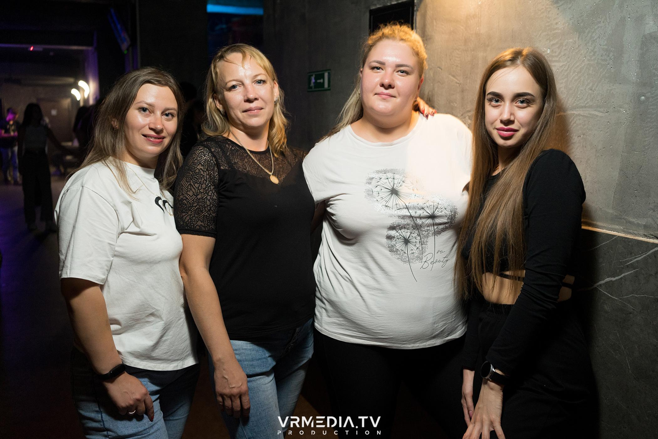 Выходные в баре «DOSKI»