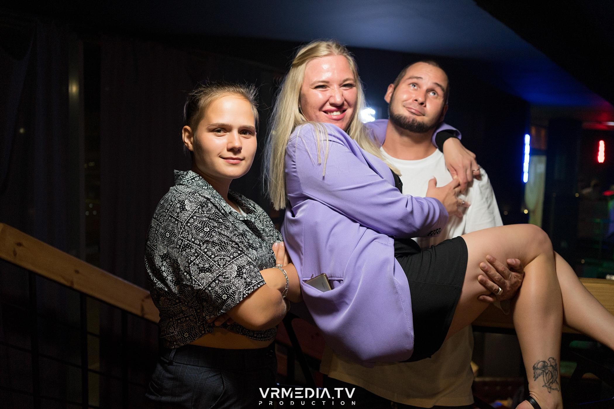 Выходные в баре «DOSKI»