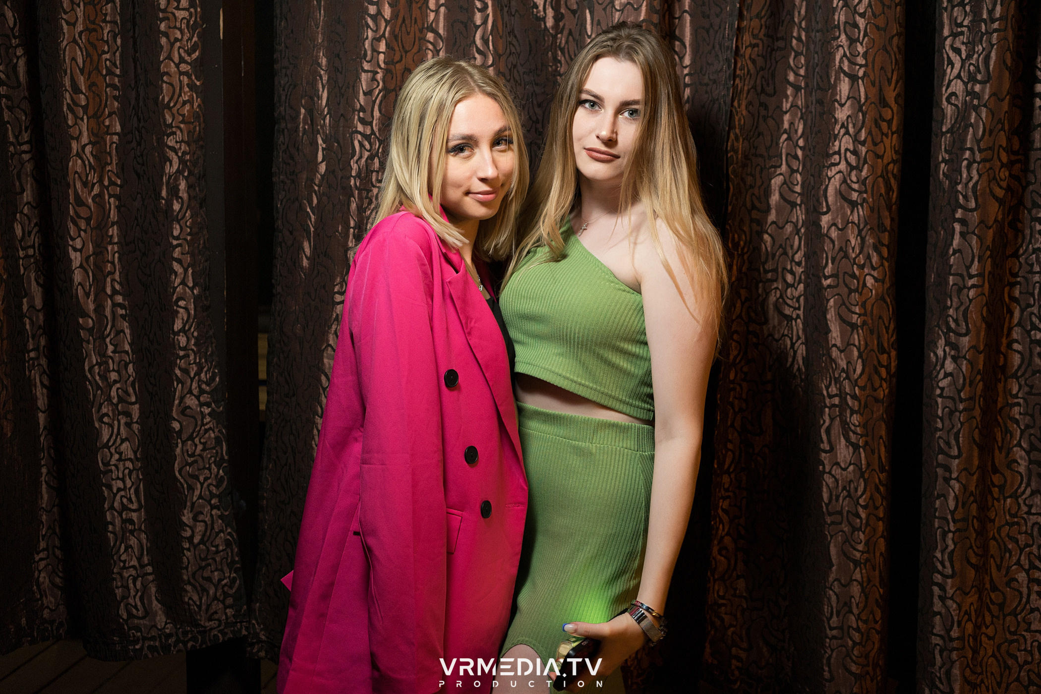 Выходные в баре «DOSKI»