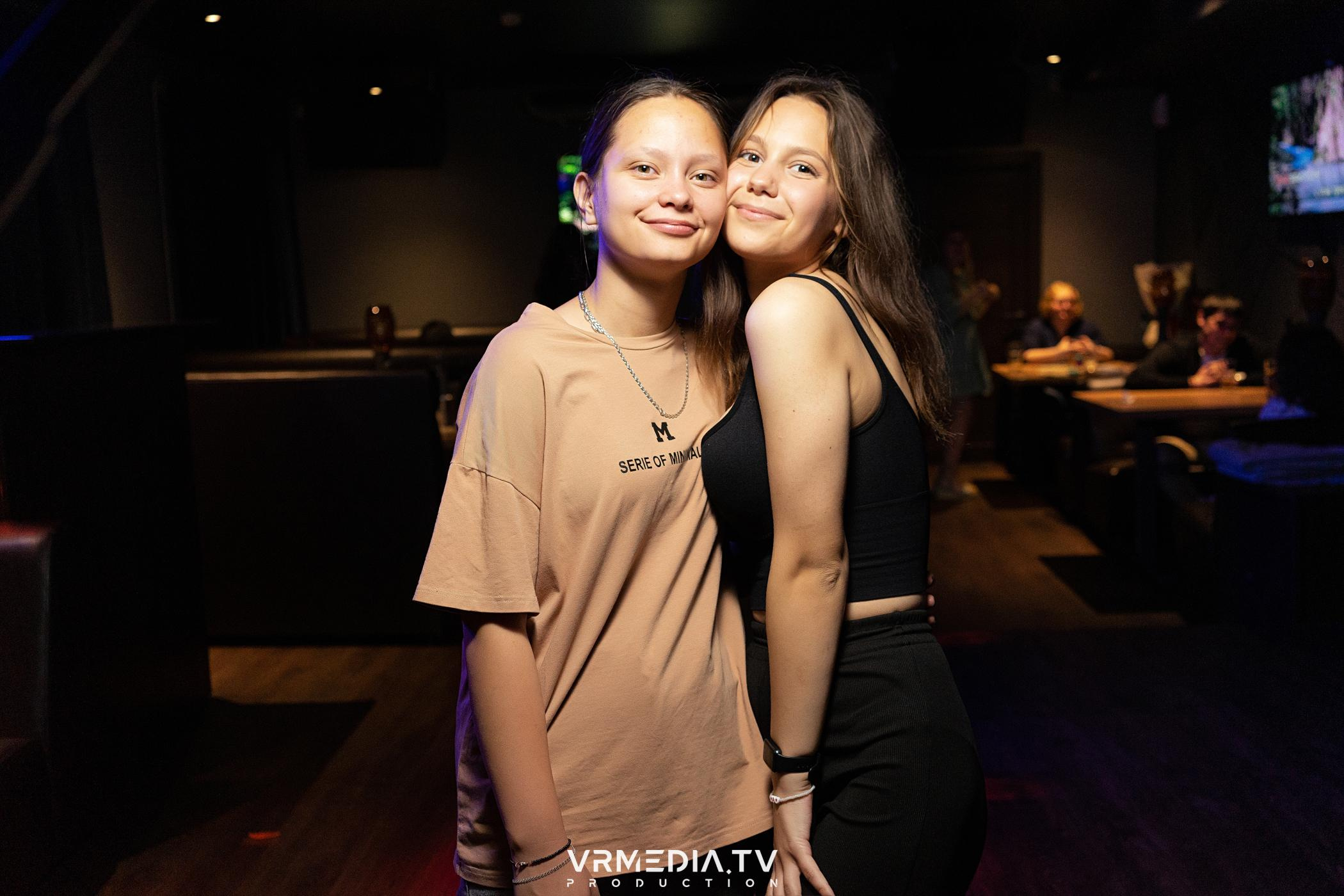 Выходные в баре «DOSKI»