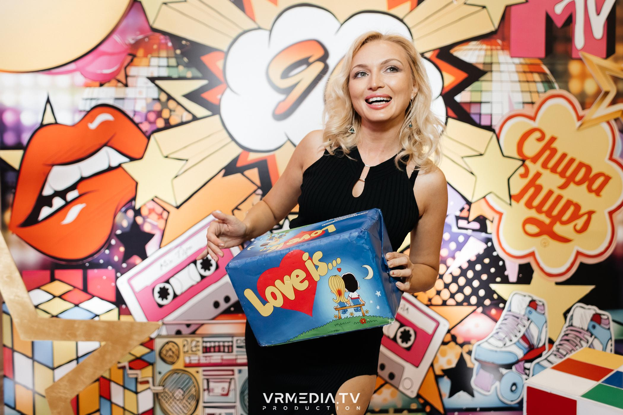 Дискотека 90-х в ресторане «Империя»