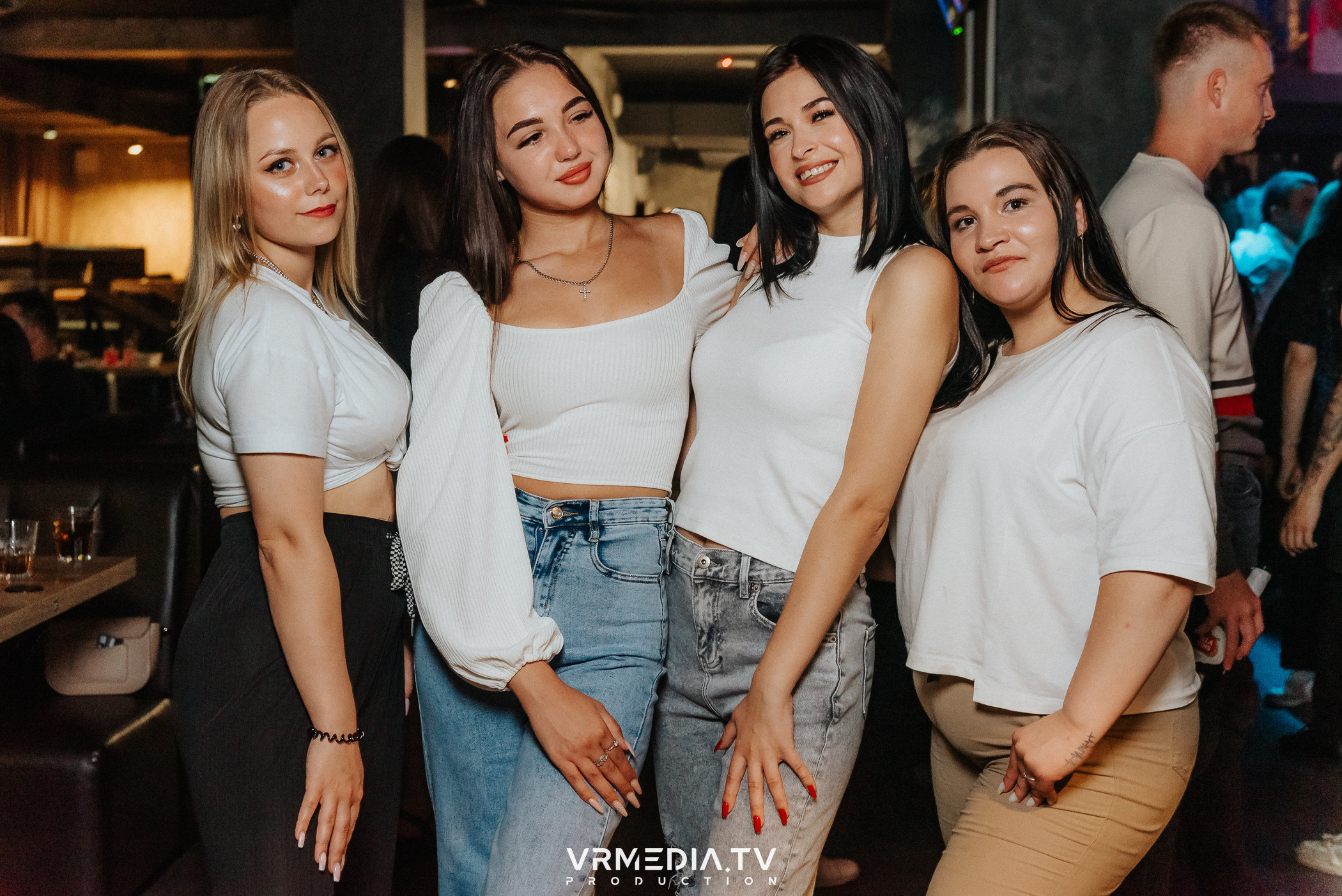 Выходные в баре «DOSKI»