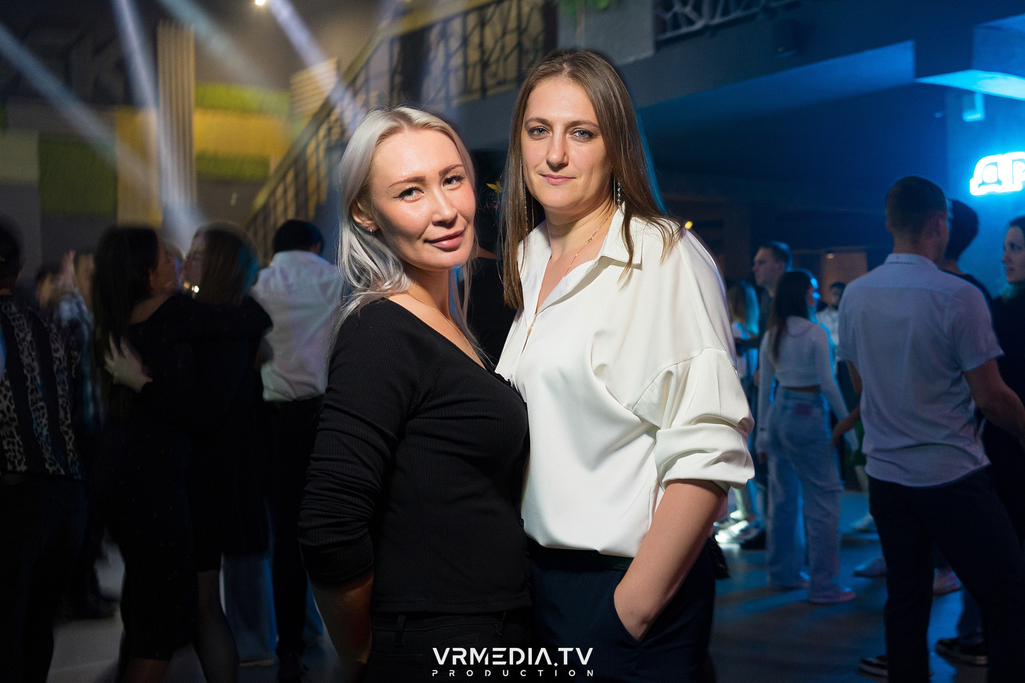 Выходные в баре «Друзья»