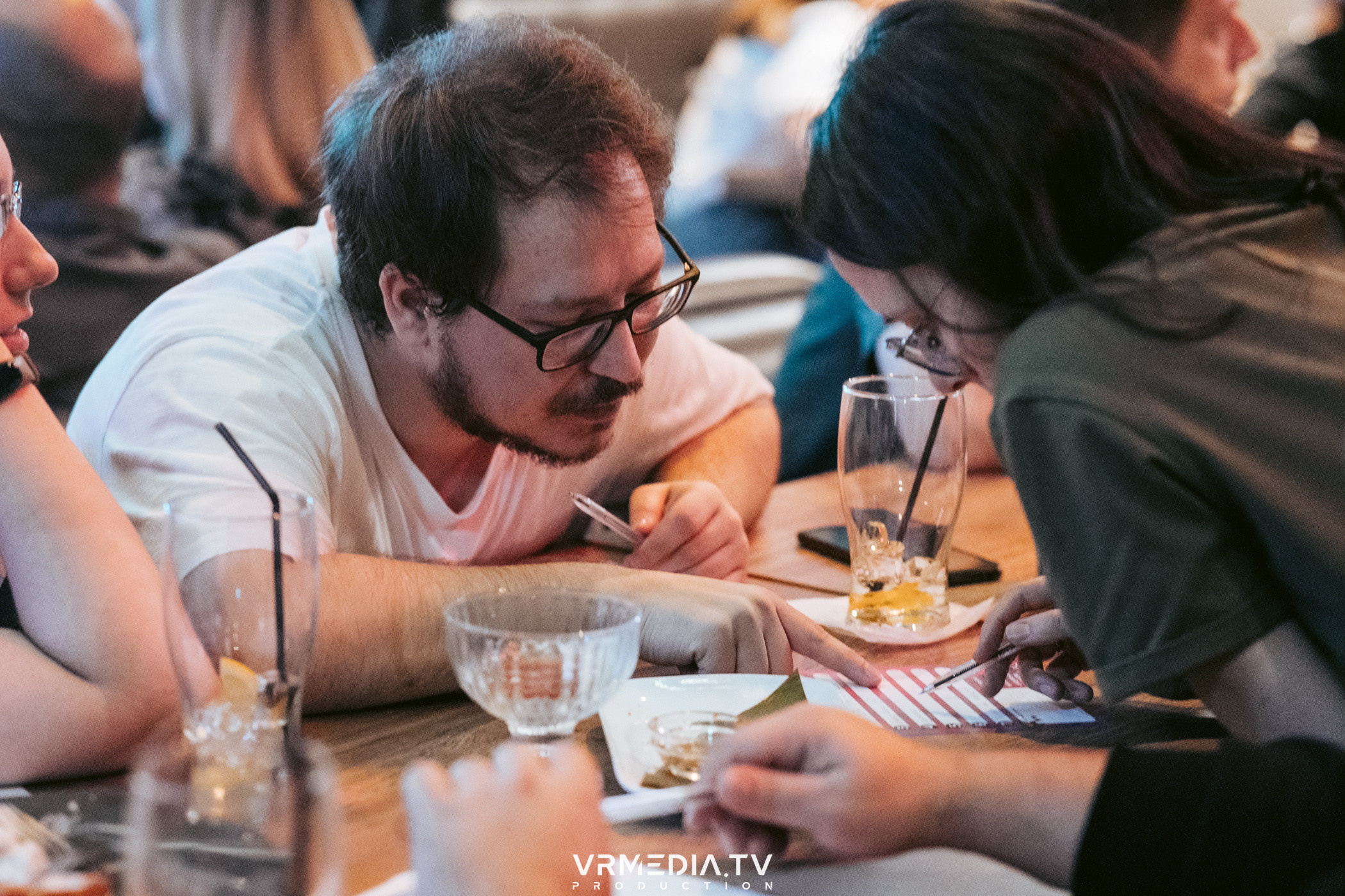 WoW QuiZ в баре «Друзья»