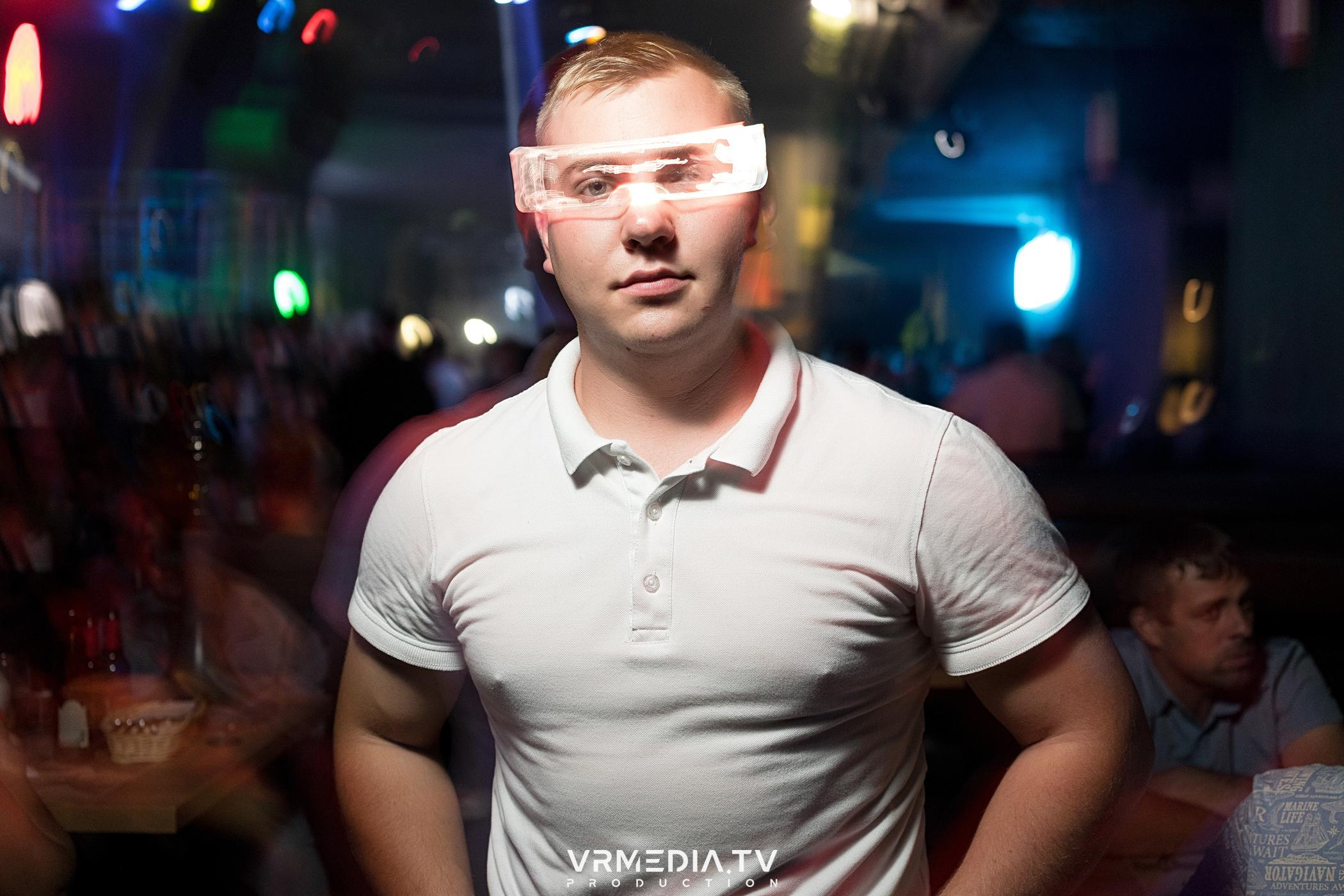 Выходные в баре «DOSKI»