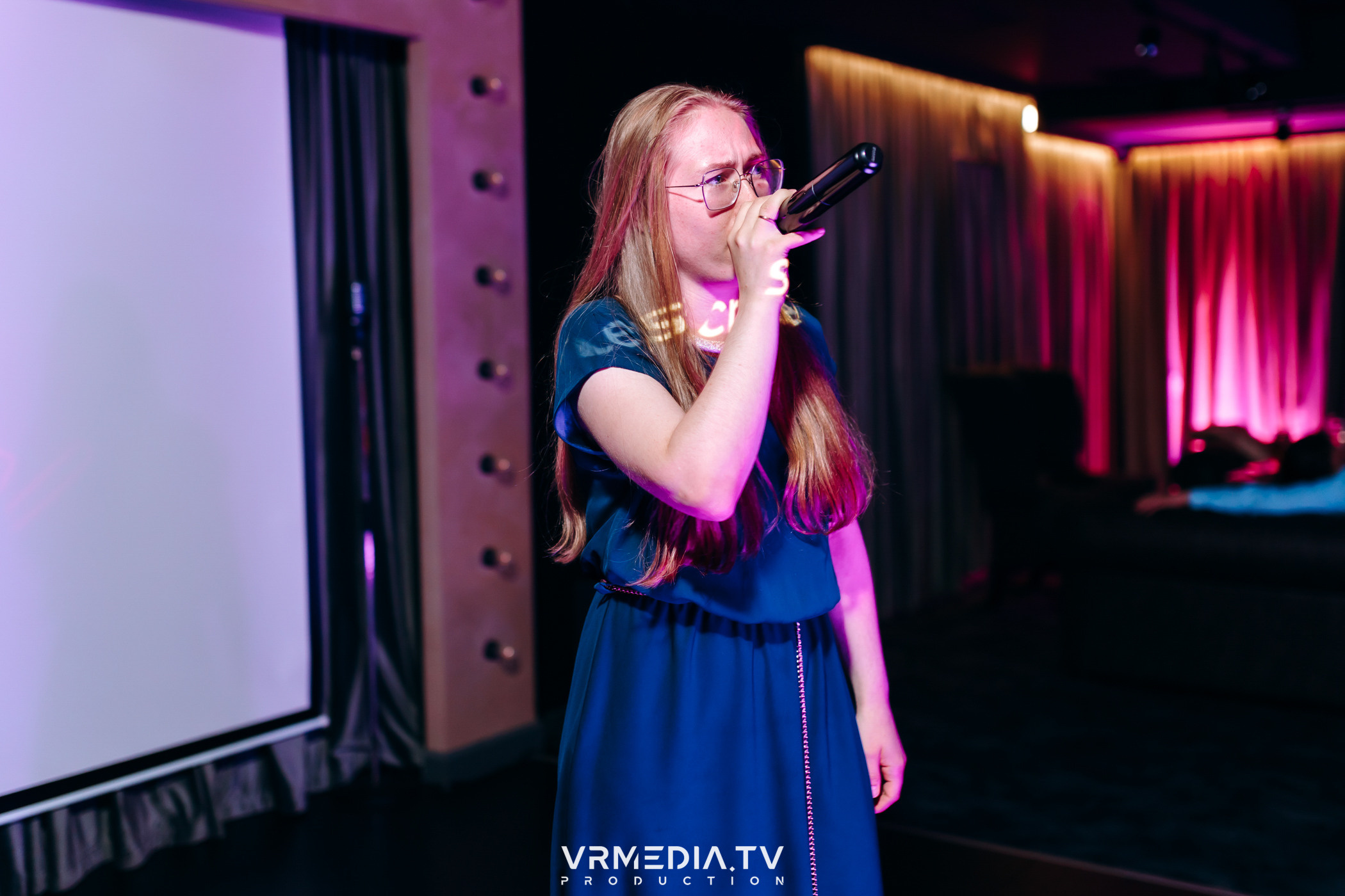 YOU ARE BEAUTIFUL в караоке-баре «Volna»