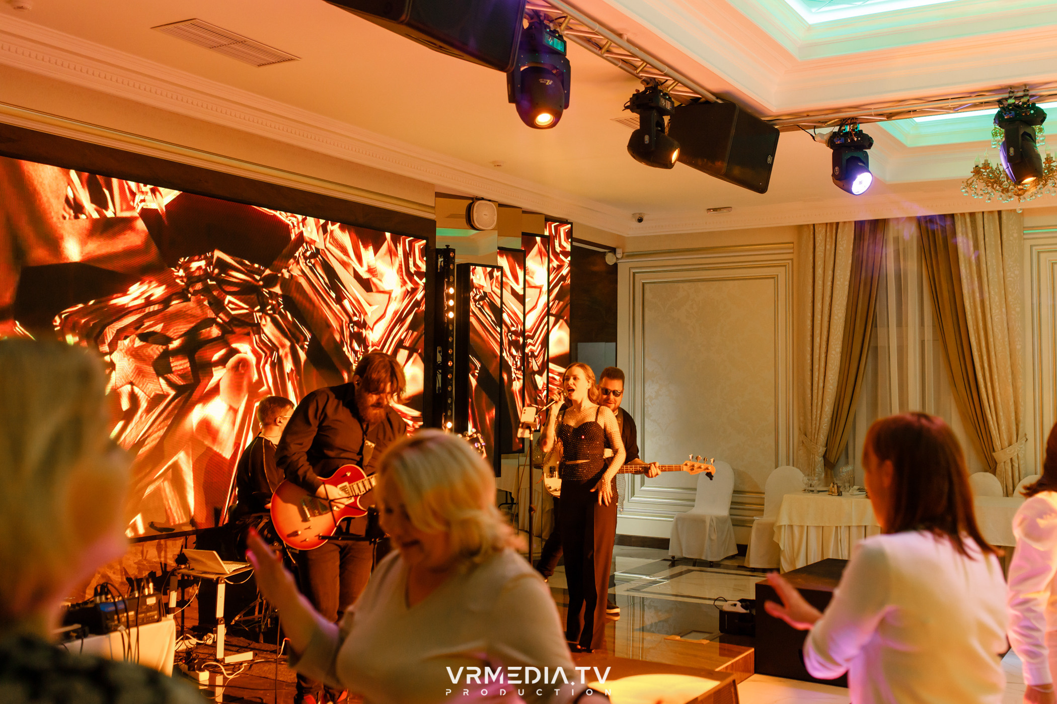 Выходные в ресторане «Лазурный берег»