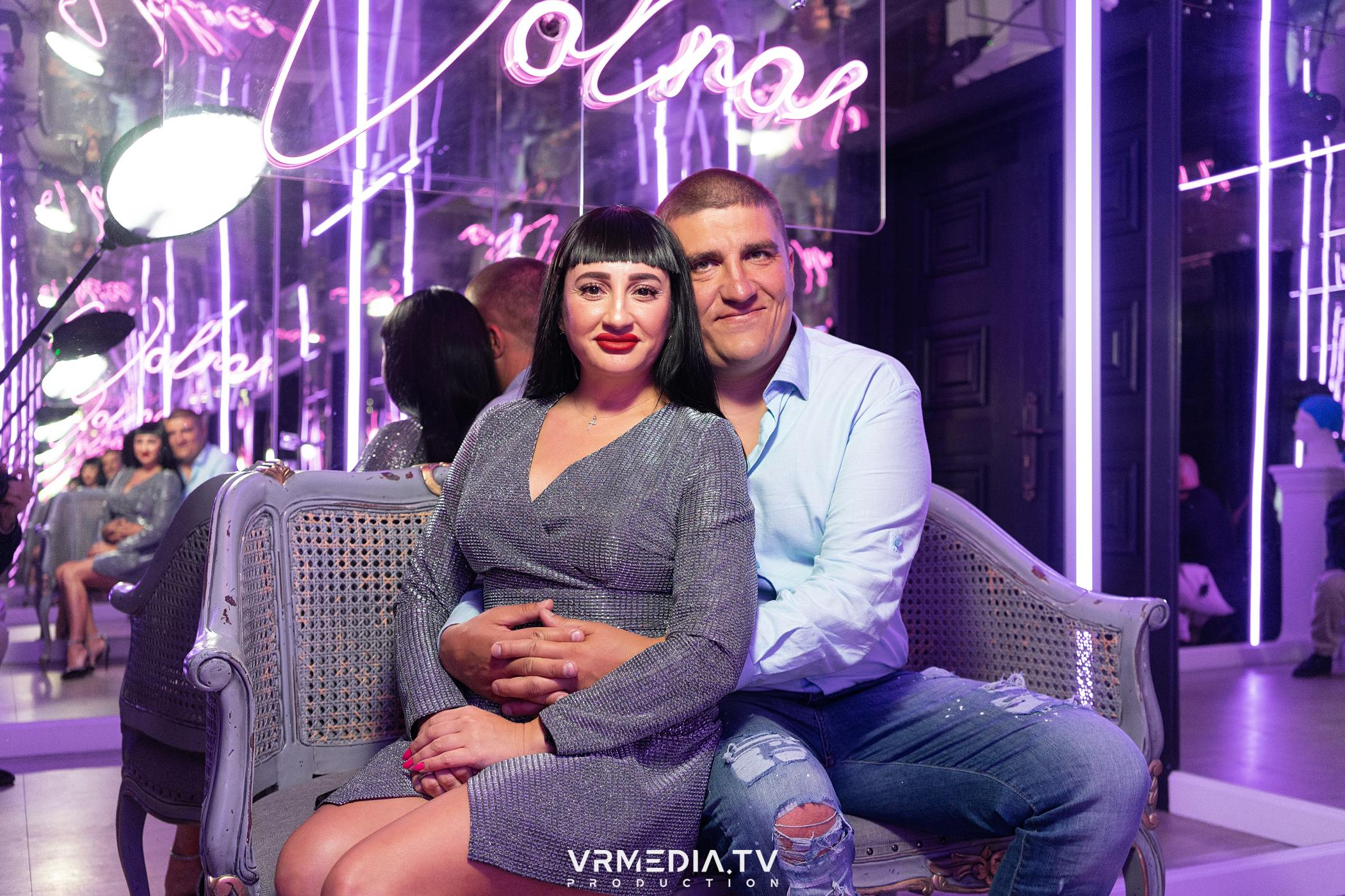 «Золотые нулевые» в караоке-баре «Volna»