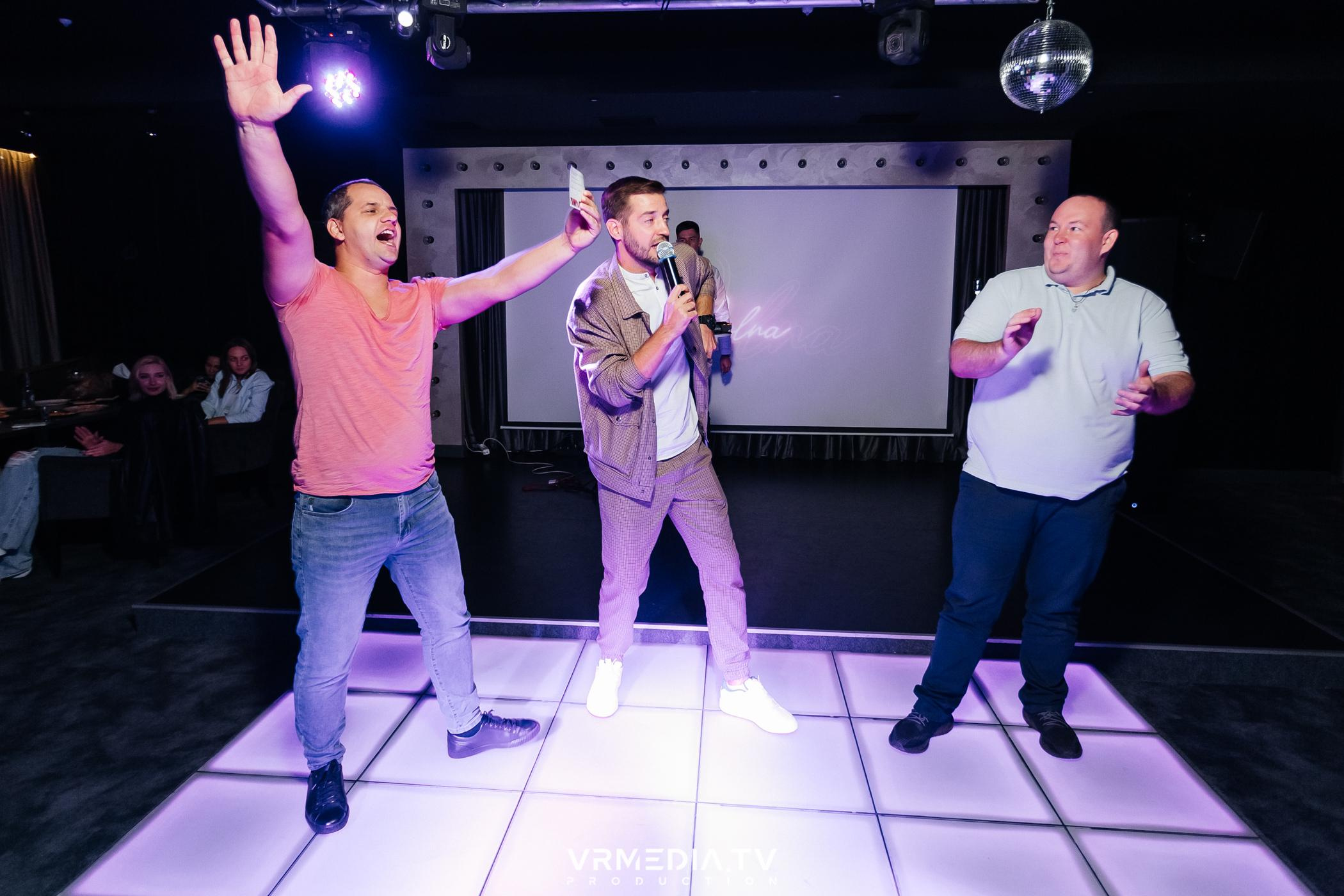 DANCE COCTAIL в караоке-баре «Volna»