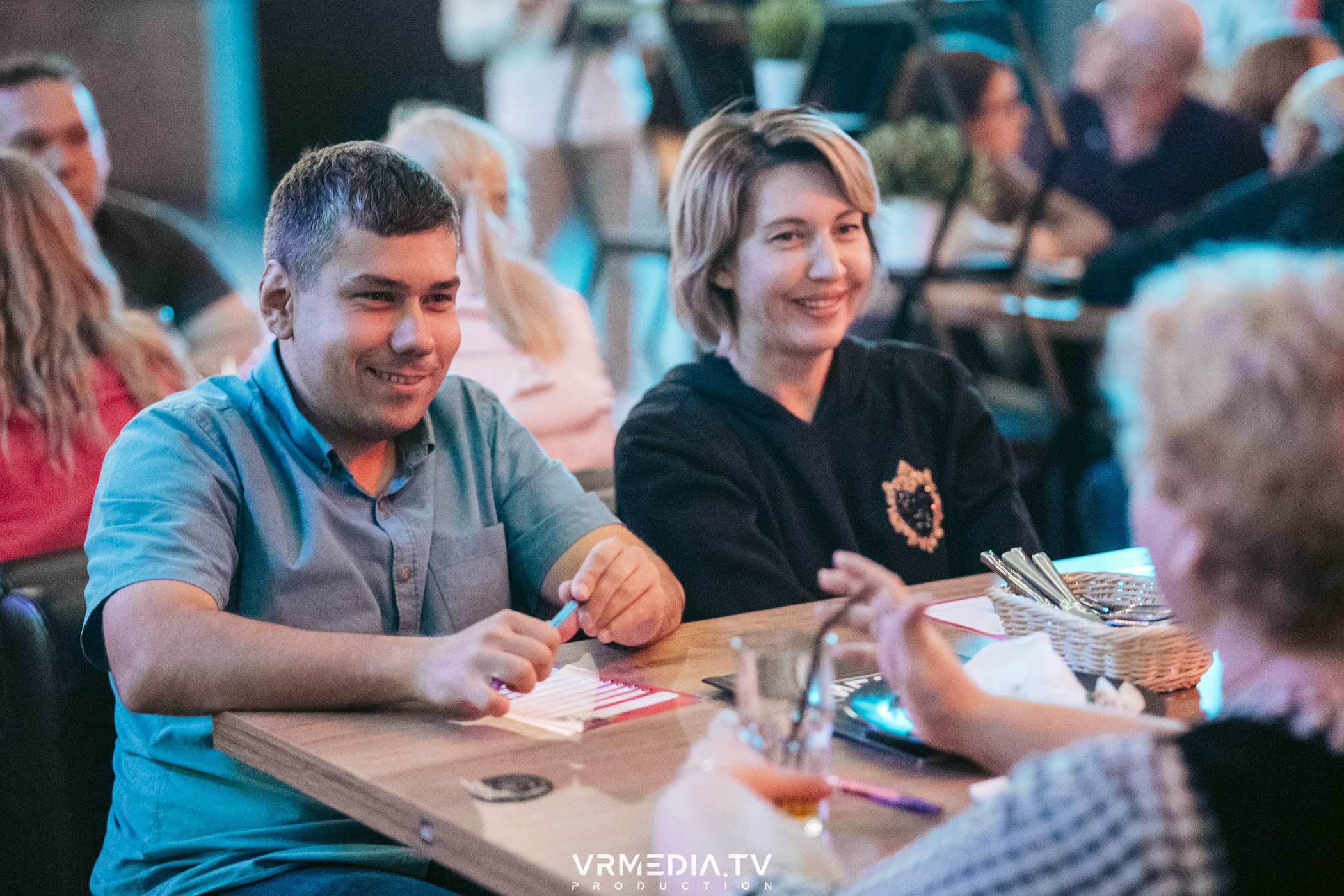 WoW QuiZ в баре «Друзья»