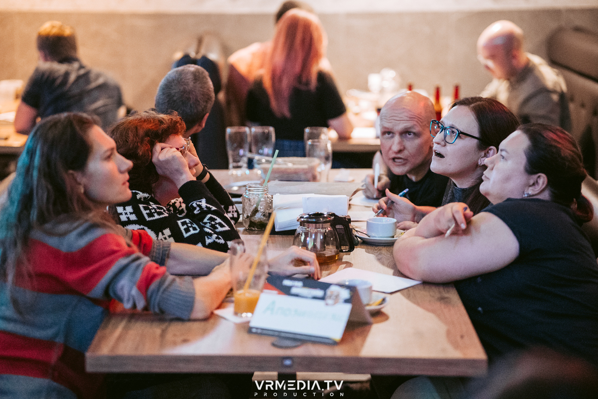 Эйнштейн party в баре «Друзья»