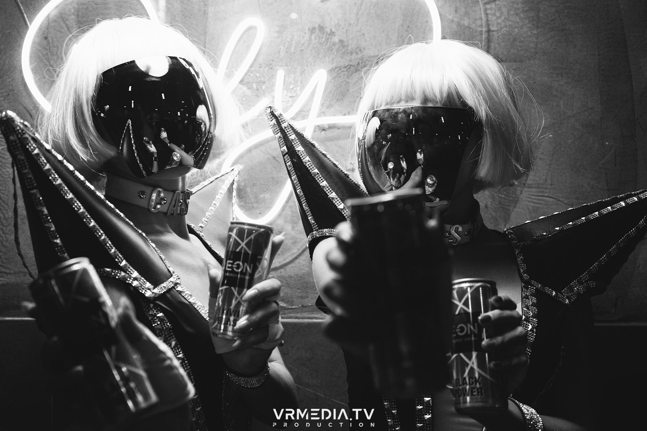 Выходные в баре «DOSKI»