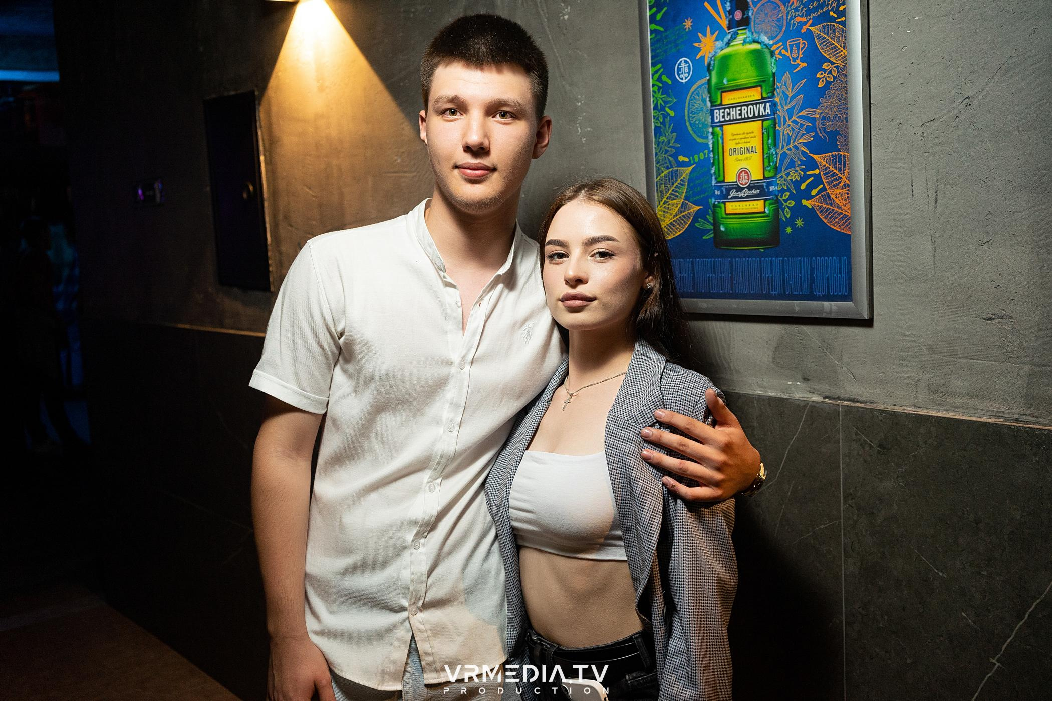 Выходные в баре «DOSKI»