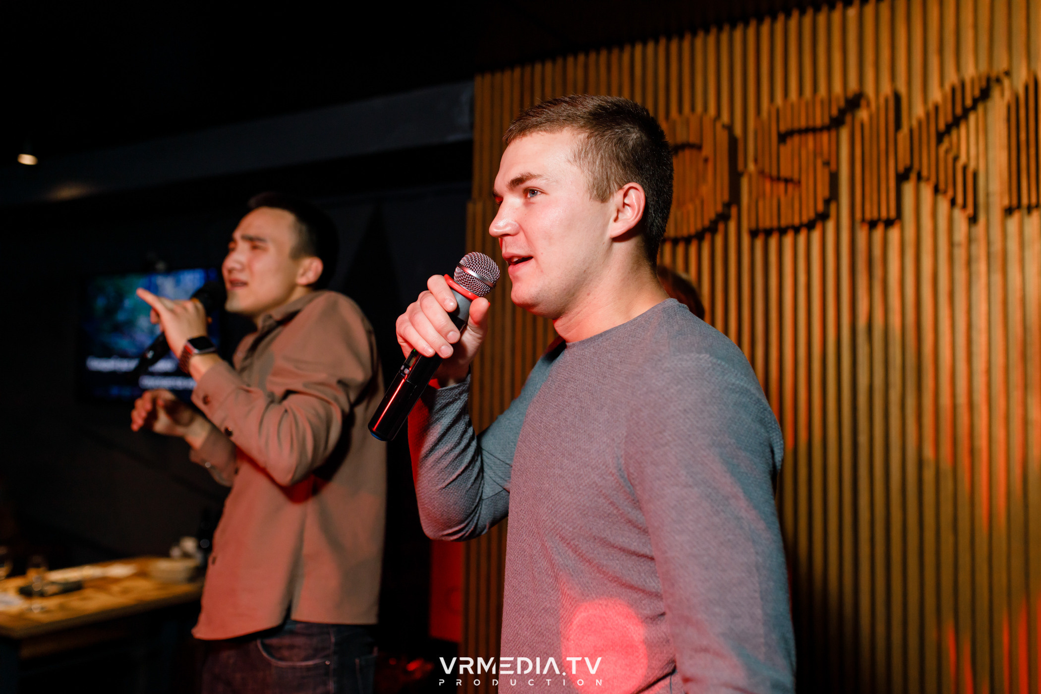 Выходные в баре «Друзья»