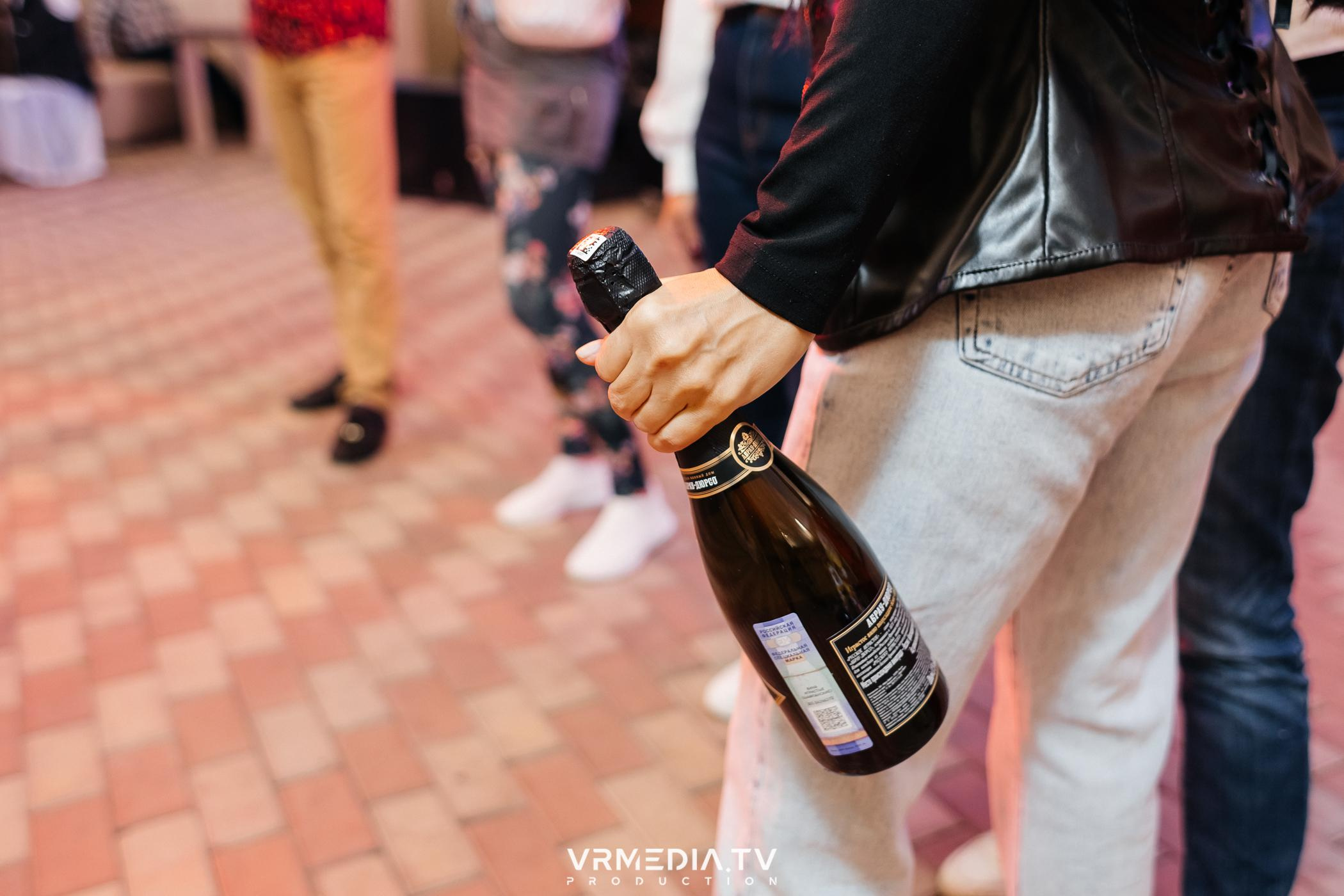 Дискотека 90-х в ресторане «Империя»