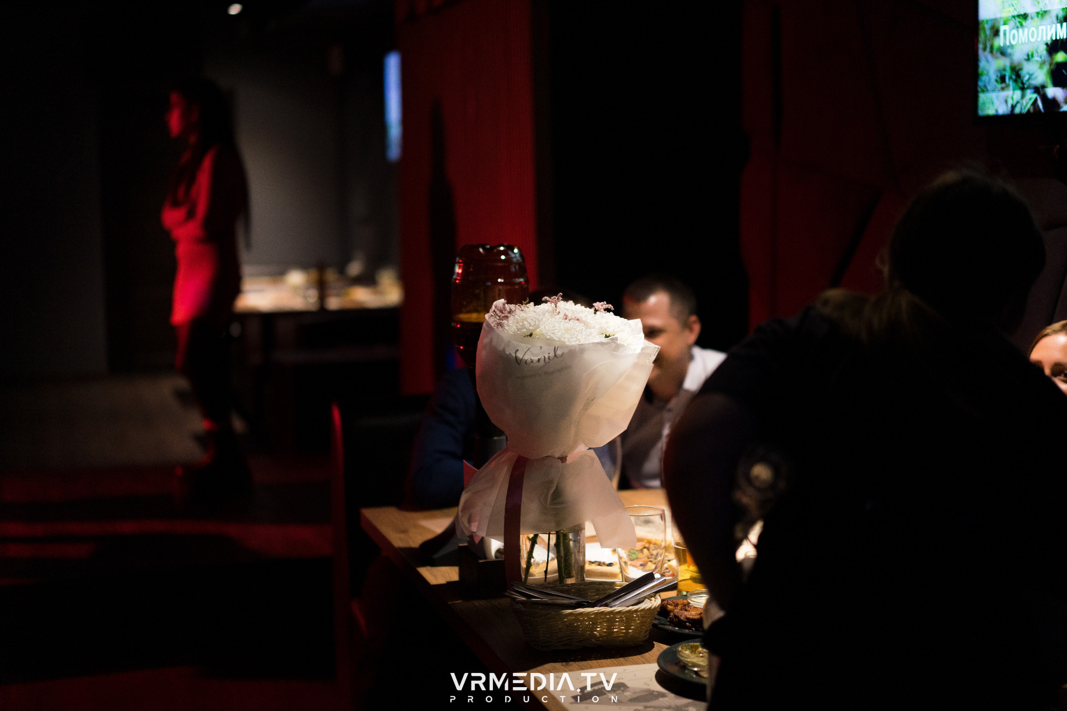 Октоберфест в баре «Друзья»