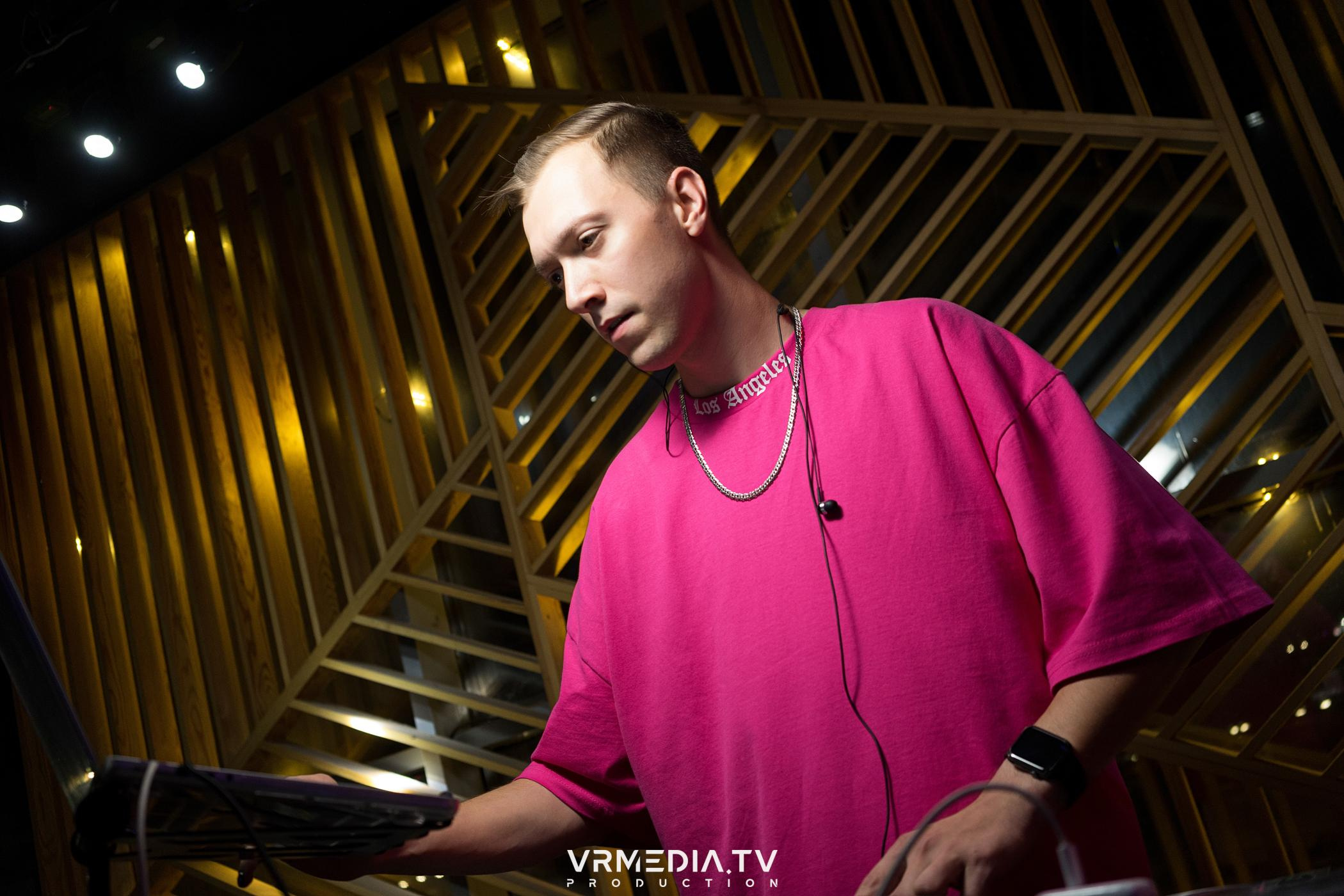 Выходные в баре «DOSKI»