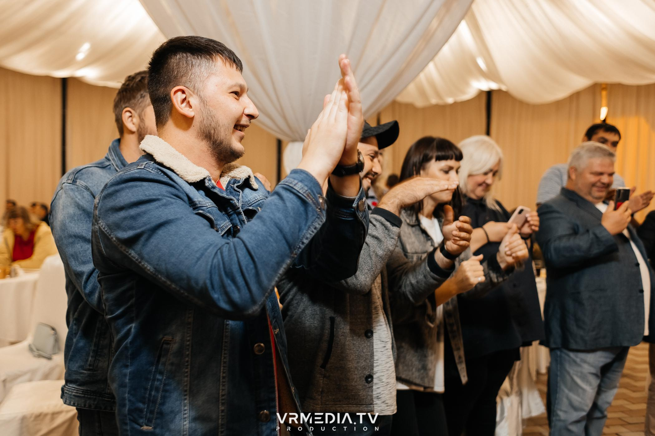 Дискотека 90-х в ресторане «Империя»