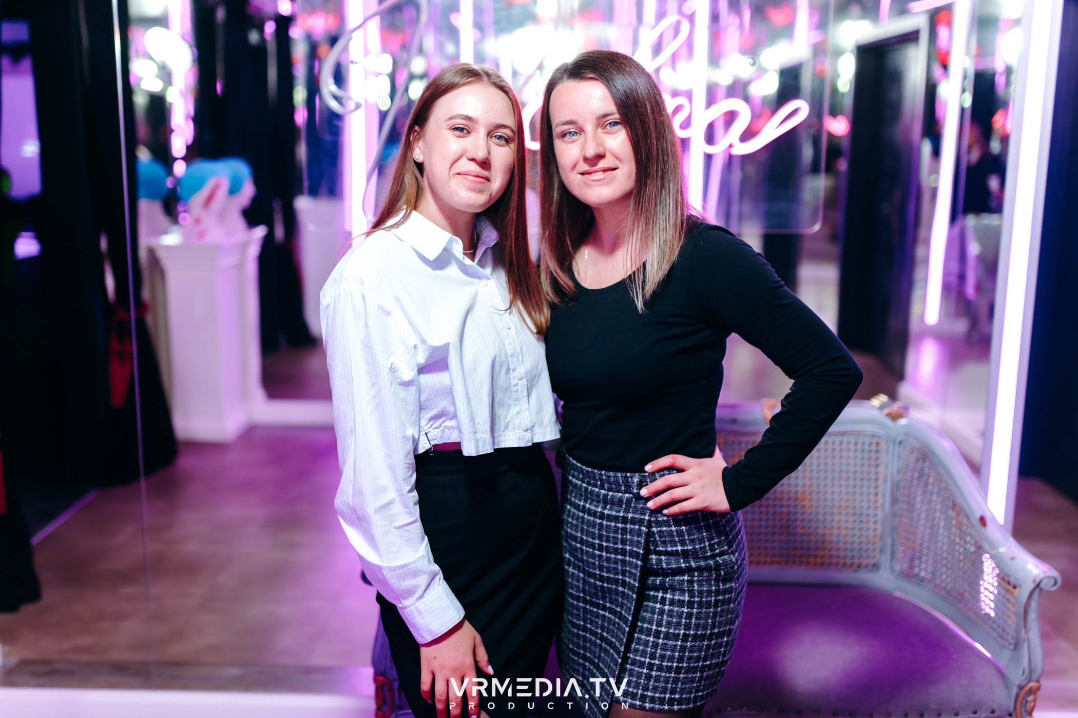 YOU ARE BEAUTIFUL в караоке-баре «Volna»