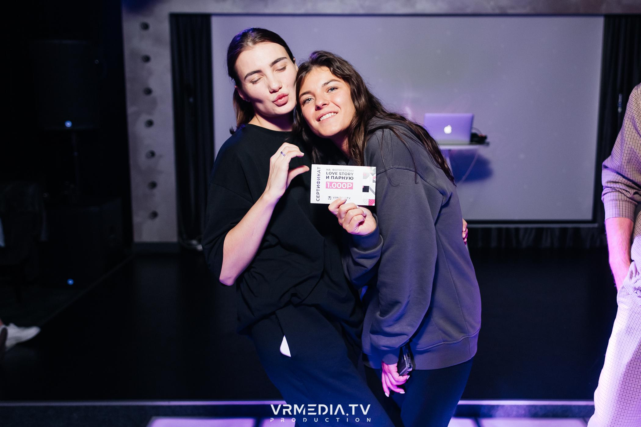 DANCE COCTAIL в караоке-баре «Volna»