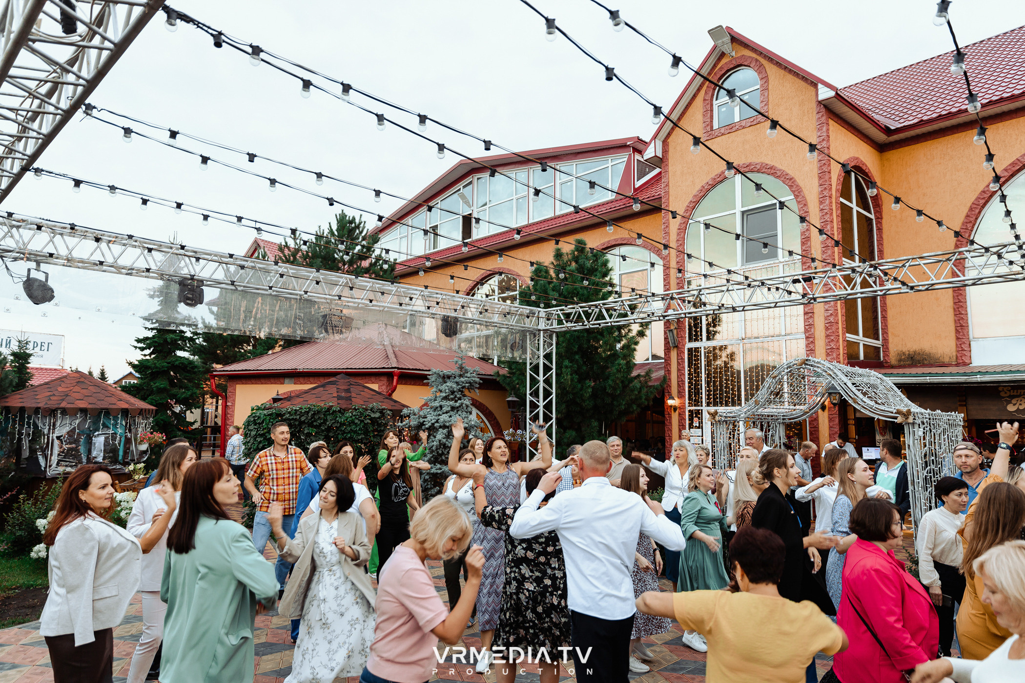 Выходные в ресторане «Лазурный берег»
