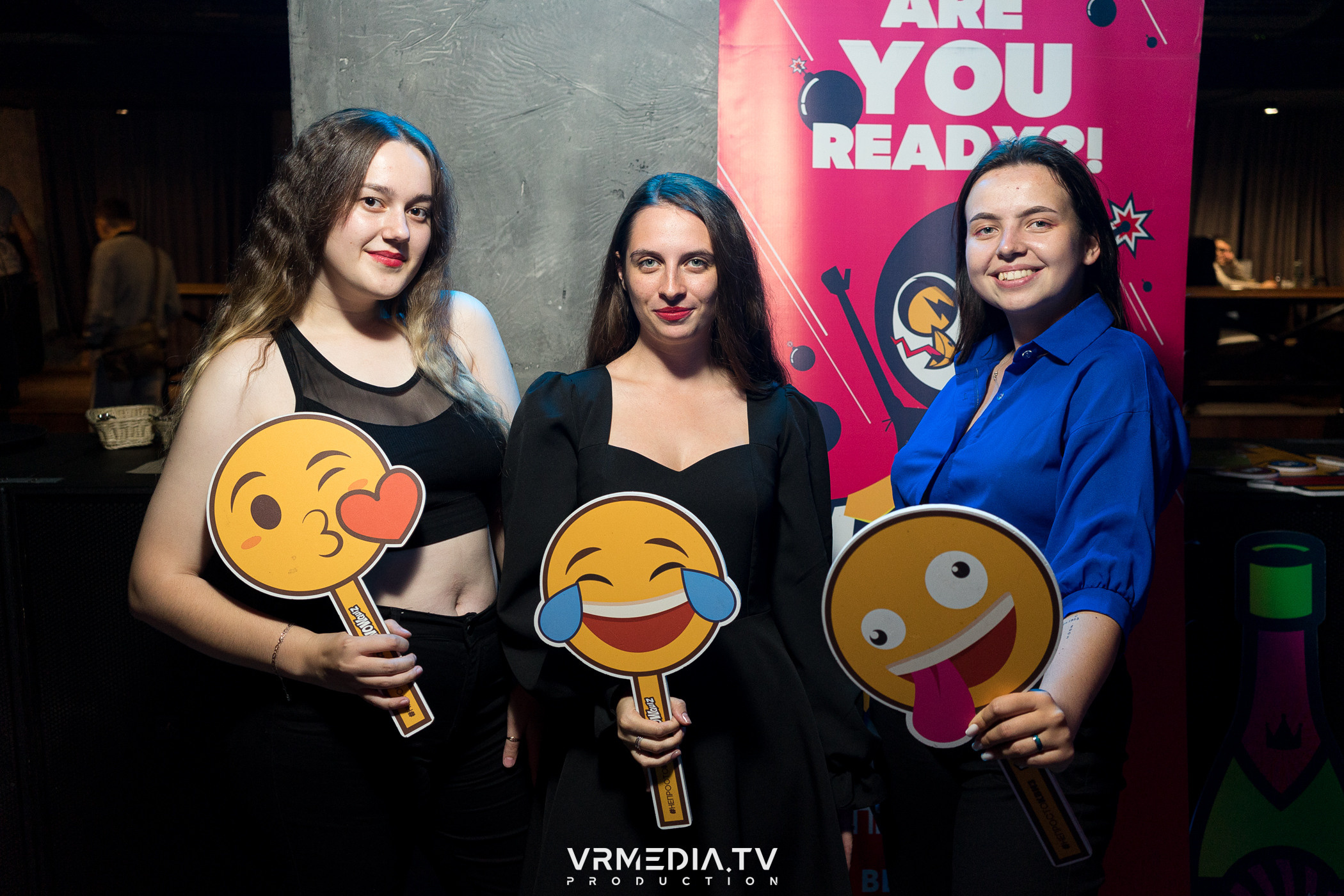 WoW QuiZ в баре «Друзья»